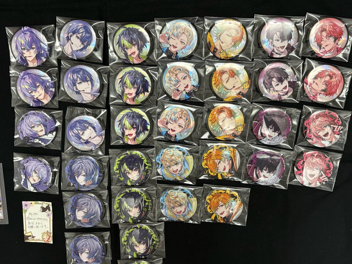 mimi79797979's tweet photo. 【交換】にじさんじ MECHATU-A 缶バッジ
 1st LIVE Over Drive！
【譲】画像1枚目　
【求】画像2枚目❤︎
郵送もしくは都内手渡し
まとめての方優先 https://t.co/oVaAIr0jhw