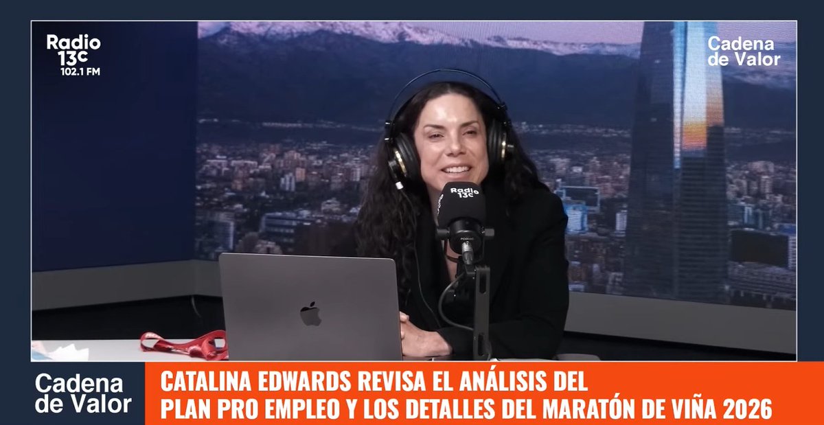 Radio_13c's tweet photo. 🔵 #CadenaDeValor

Catalina Edwards ya está en vivo para detallar las noticias económicas de este martes.

▶️ EN VIVO https://t.co/2NDBVX5wb1
📻 Escúchanos https://t.co/Jk0ndQ4ZBD https://t.co/Sh0SgHo504
