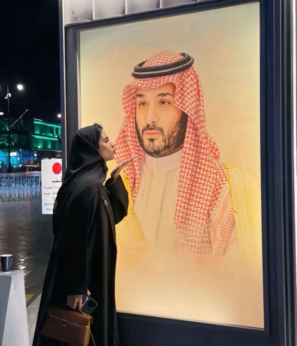 ililair's tweet photo. أنجح رجل شفته بحياتي قدر يطور من دولته حتى مع وجود متطرفين صحونجيه .. ولكن كلي ثقه بيدمر باقيهم زي ما وعدنا ❤️ https://t.co/FdCAuxHO03