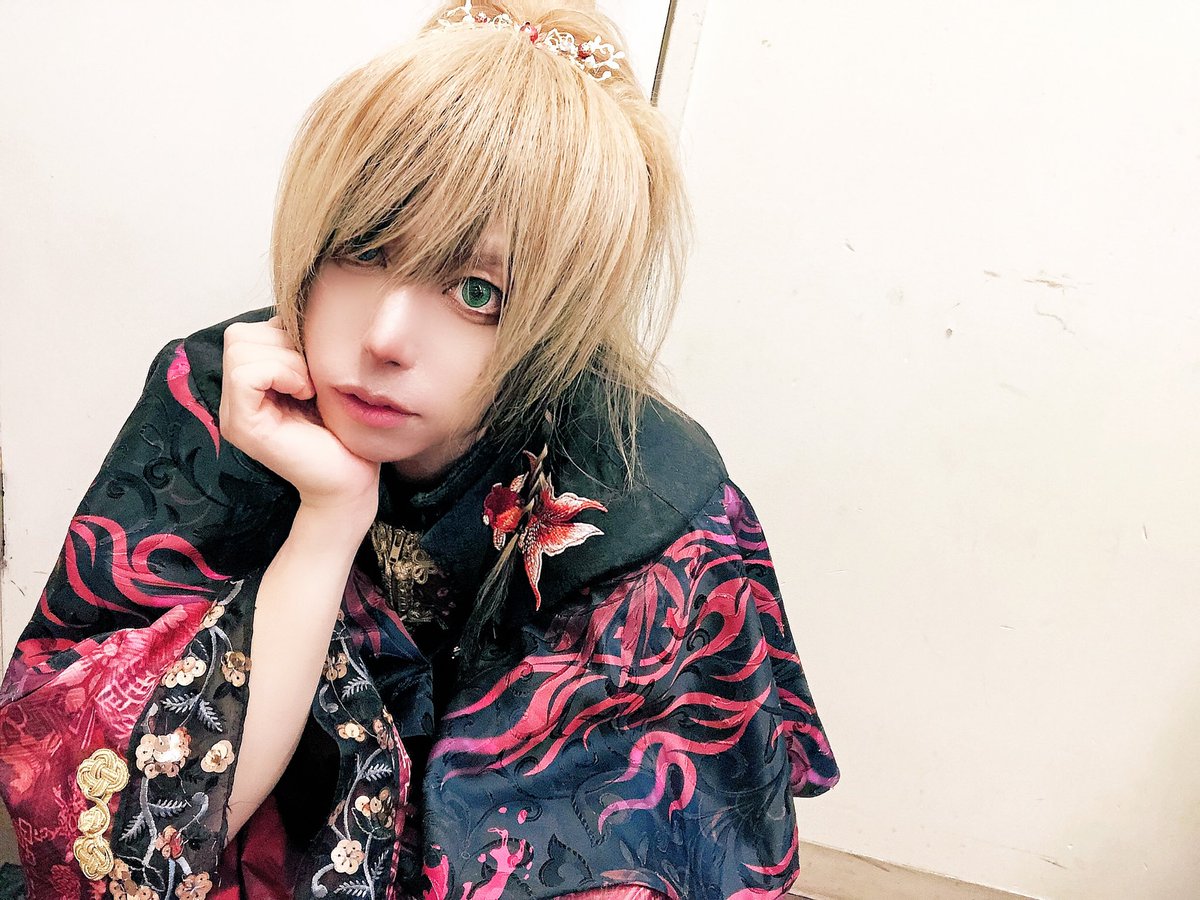 efs_gt_yuya's tweet photo. 9/29バクサミday1
ありがとう
bugLugさん呼んで頂きありがとうございました
皆んなに会えて笑顔を見れたのもそうなんだけど、
色々なバンドさんを観たり挨拶させて頂いたりと僕にとってもとても素敵な1日になりました https://t.co/2utIuesPSD