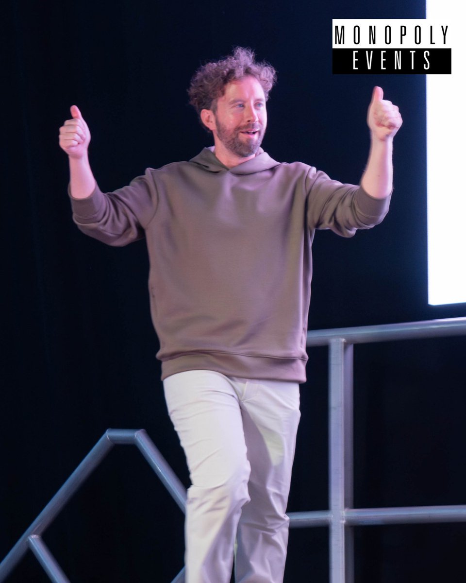 comconmanc's tweet photo. T.J. Thyne is the self proclaimed King of the Lab, but he was also King of the Stage at Comic Con Manchester, telling stories from the set of Bones and answering fan questions!

Would you like to see T.J back next year? 💛

📷 Fanny RL https://t.co/Qr3tZfHU5m