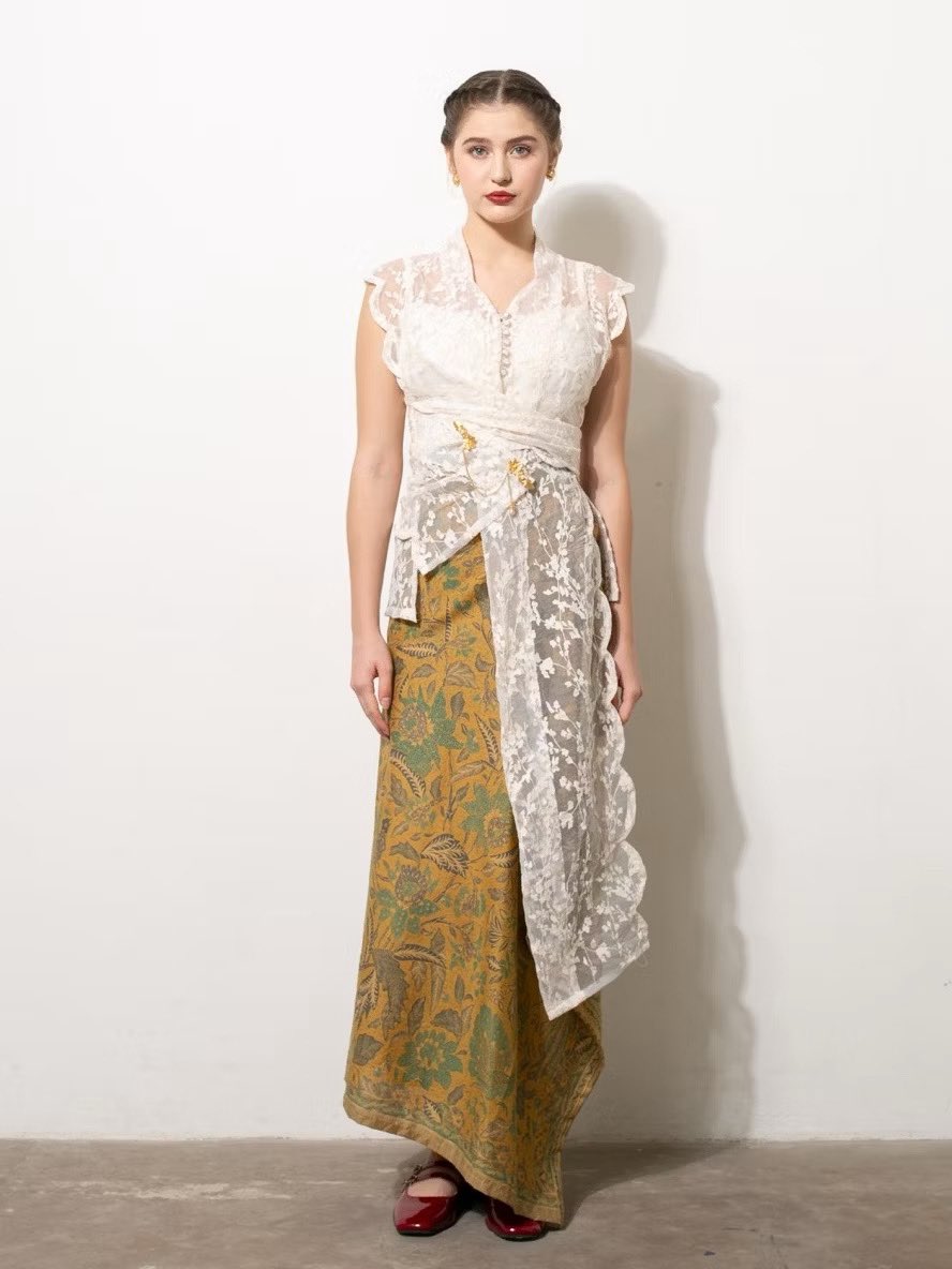 squieshye's tweet photo. INI DIA KEBAYA MODERN YANG DICARI SAMA GEN Z ITU 🫵 https://t.co/p2kQUASXjb