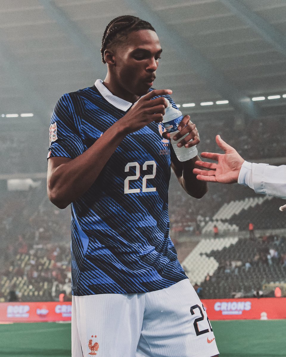 SI_FootballClub's tweet photo. Jérémy Jacquet. Rolls Royce. https://t.co/CNYYAXQ9l6