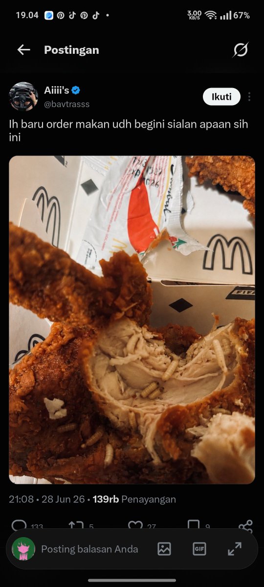 Petrify_2000's tweet photo. @McDonalds_ID Sir ada yang fitnah mcd pake ai https://t.co/p36Ovt5BKr