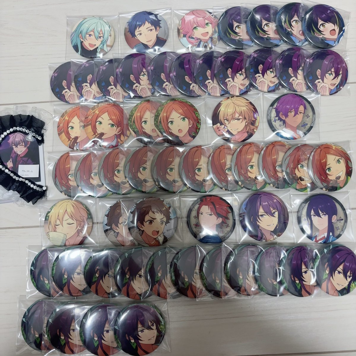 175_58_k's tweet photo. 【買取/交換】 あんスタ 缶バッジ 

꒰譲꒱画像
꒰求꒱1.2枚目各200円.3枚目各400円＋送料

❥保管スペースが限られているため早めにお譲り先を決めたいと思っています
❥入金PayPay＜銀行

お気軽にお声掛けください( ᴗ ̫ ᴗ )

⬇️ https://t.co/nblk9PgsxV