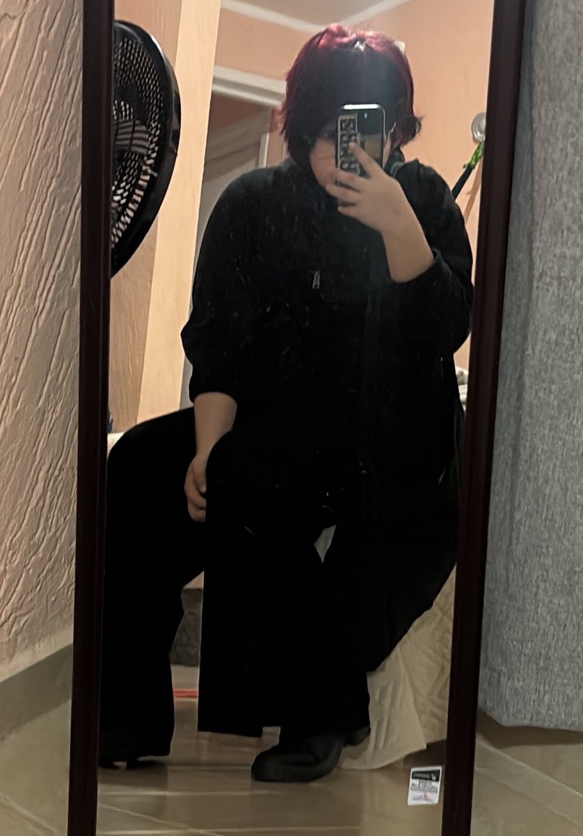 ivankopiko's tweet photo. outfit d hoy jeje https://t.co/GhD41eA5SV