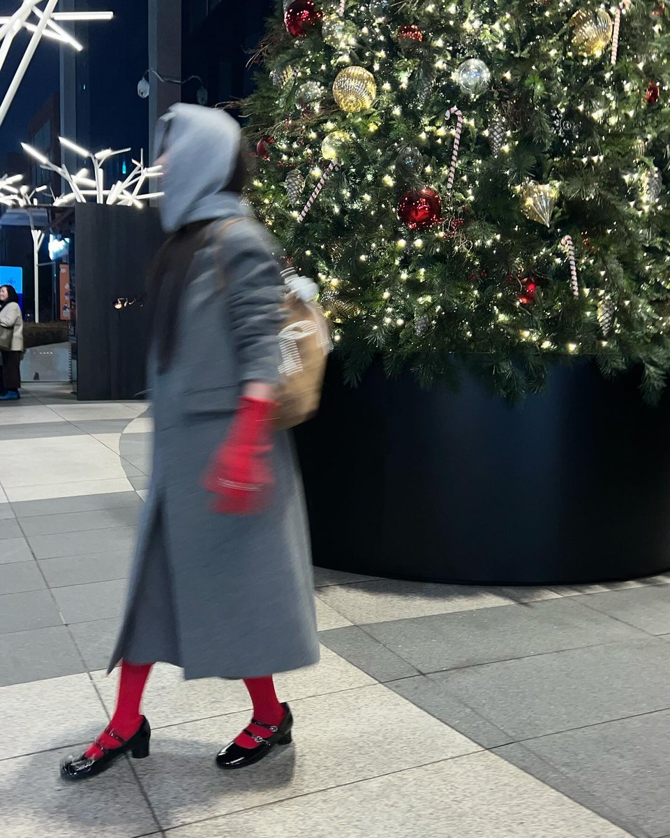 dudas2ss's tweet photo. もし魔法が使えるなら、今すぐ君のそばに飛んでいきたいな。今日も一日お疲れ様！ 👀😂
BzfZ https://t.co/lQTYUpy1ns