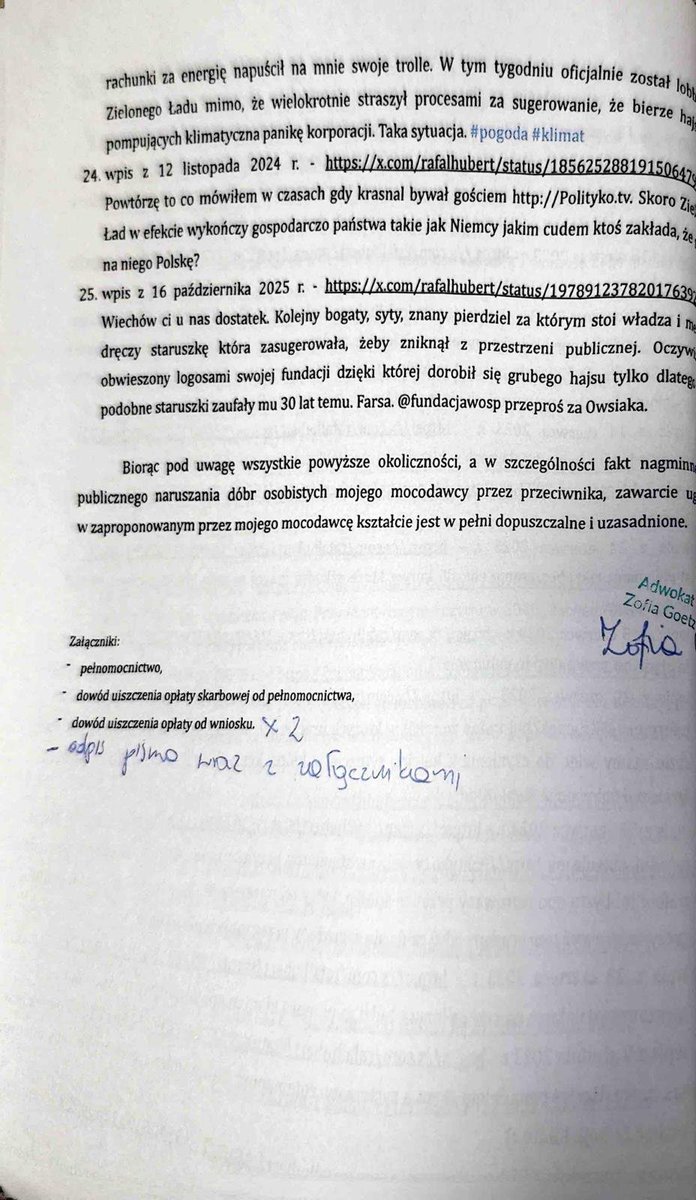 rafalhubert's tweet photo. Sami zobaczcie za co pan @jakubwiech chce ode mnie 20000 pln. 

Dodam, że sporo osób dało i daje się zastraszyć za o wiele mniej absurdalne zarzuty, bo bały się je publikować. 

I takimi sprawami zawalone są nasze sądy. 

Dziś kiedy w czytelni zasugerowałem, żeby srogo karać za takie pozwy pani w okienku zaśmiała się i rzuciła: daj Boże, tego jest cała masa. Bo co zostaje po wyroku skazującym? 

Opublokowane w internecie przeprosiny którymi nacierają się osoby pokroju pana Wiecha i ich Zosie, a aktów oskarżenia nikt nie zna. 

Dodajmy, że wraz z wyrokiem idą kary finansowe, a sam proces kosztuje krocie*, o czym pan Wiech i jego Zosia wiedzą doskonale, atakując ludzi których nie stać na obronę przed znanym z mediów lobbystą za którym stoją inne znane i popierające go postacie typu @RozekTom.

Podczas procesu karnego, który wciąż trwa zgodziłem się na przeprosiny pod warunkiem, że wraz z przeprosinami opublikuje wszystkie zarzuty, co je wszystkie ośmieszy.

Pan Wiech nie przystał na taki pomysł. 

Teraz już wiecie dlaczego. :)

* Dzienx 4 pani @Firarafaa i jej załogi za wsparcie.

Na osobistą proźbę pana Jakuba Wiecha i pani Zosi  wpis ten przypinam do mojego profilu.