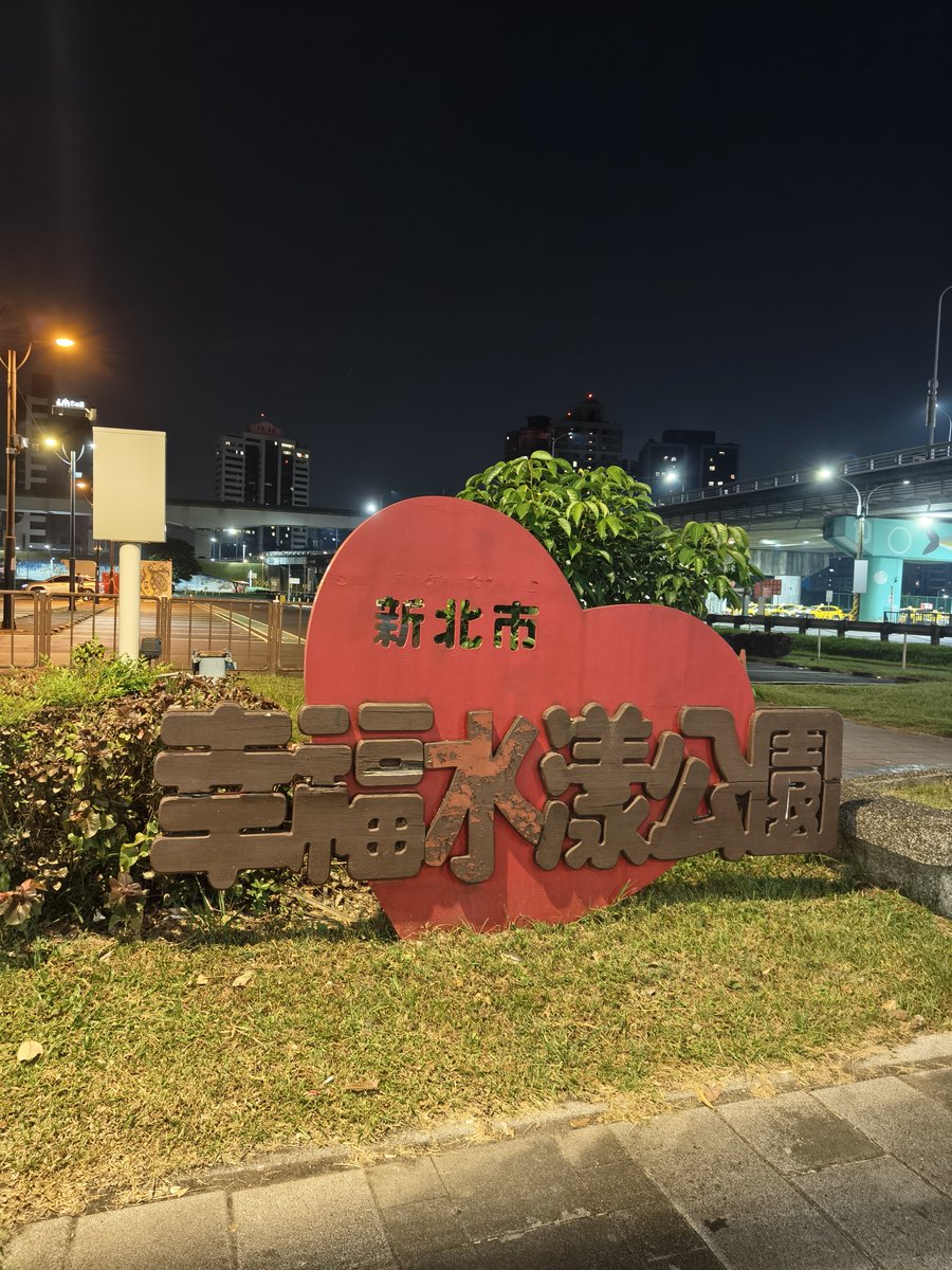 Queen5207788's tweet photo. 美娜在這裡 有人要來�� 加瀨Q790522 https://t.co/ozgS9CHd8P