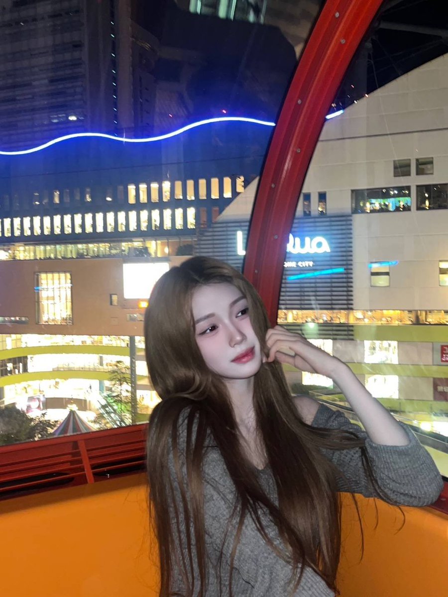 Gong_8Night's tweet photo. 가을여자 공유빈 어딨는데😭😭😭 https://t.co/6hOkwYRbYh