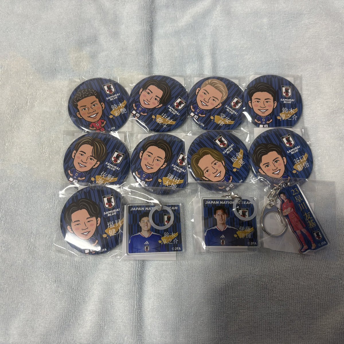 mimi__06211's tweet photo. サッカー日本代表　モバガチャ　交換
譲:写真のもの

求:田中碧のもよ

同種のものじゃなくても可能です。1日と5日現地手渡し可能な方探しております。 https://t.co/Kg7QhAyTag