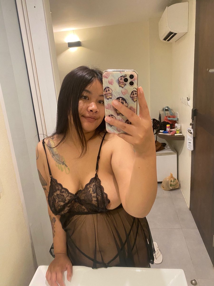 skippa200's tweet photo. Little Thai slut! Rate her out of 1-10😈 Dm me if you want to see more📥👀 #thai #slut #boobs #nudes https://t.co/5P85YtgKZc