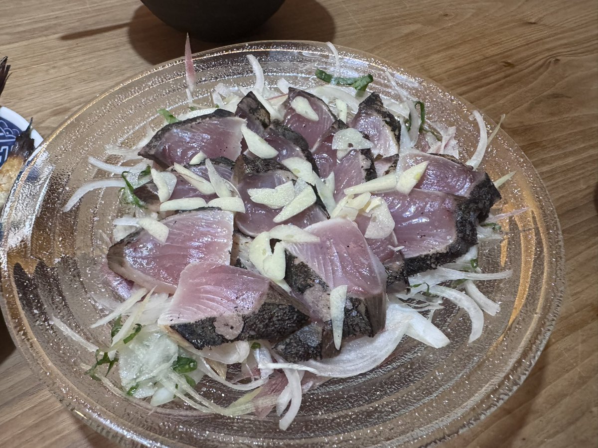 yoshimogi8's tweet photo. 夕飯は生姜焼き
アテはハガツオのタタキ
赤ムツの塩焼き

乾杯🍻 https://t.co/dJ6KlKPfw7
