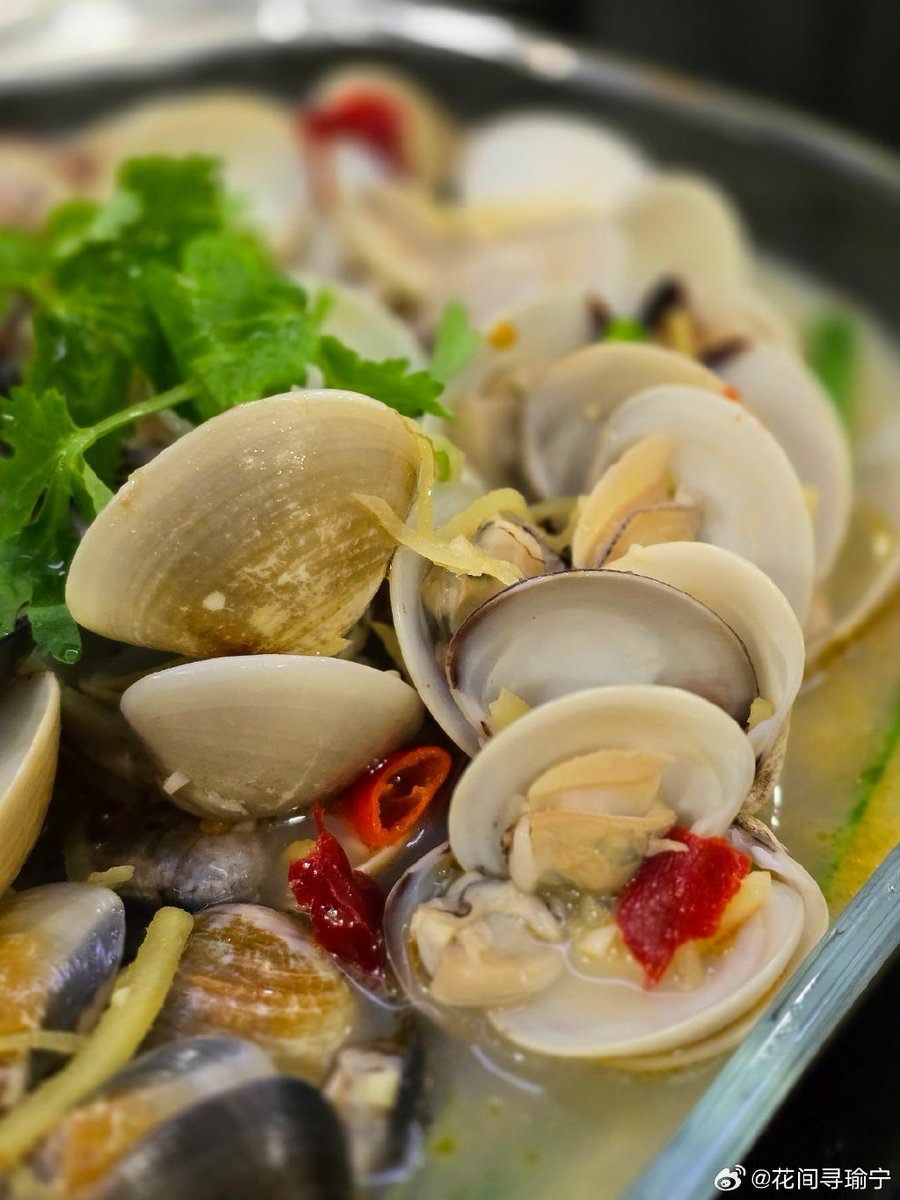 essie_pend__c3a's tweet photo. This fresh clam meat is incredibly delicious, a must-try for seafood lovers! https://t.co/fIN2XwfMkq