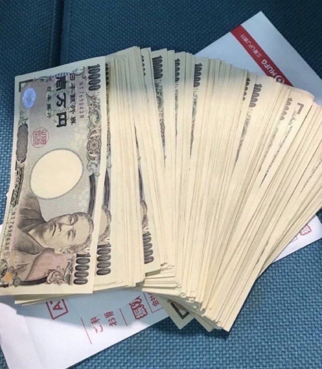 Sandrarfouk's tweet photo. みんな正直に教えて…！
1ヶ月の生活費、いくらあれば足りる？😭
①10万円
②20万円
③30万円
④100万円 https://t.co/wX2mTUi2Hn