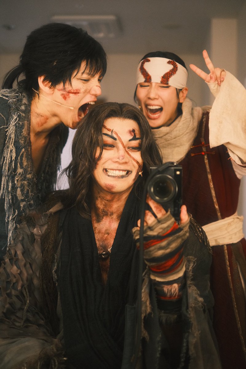 keisuke_higashi's tweet photo. キングダムII-継承-
無事に大千穐楽を終えました。
応援してくださった皆様本当にありがとうございました。
楽しく、幸せな時間が終わってしまったと、すごく寂しい気持ちです。
それと同時にホッともしています。
沢山書きたいこと話したいことあるので、またインスタの方で。
一先ずありがとう本当に https://t.co/o4hqWMu2MP