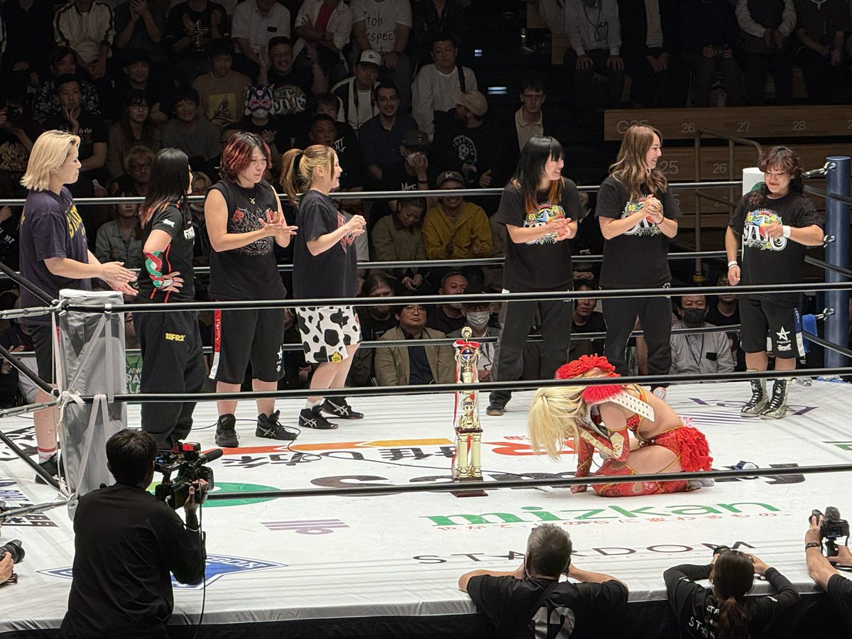 gottu1022's tweet photo. STARSに一挙、４人加入。
#STARDOM #スターダム https://t.co/lymJZNE3XO