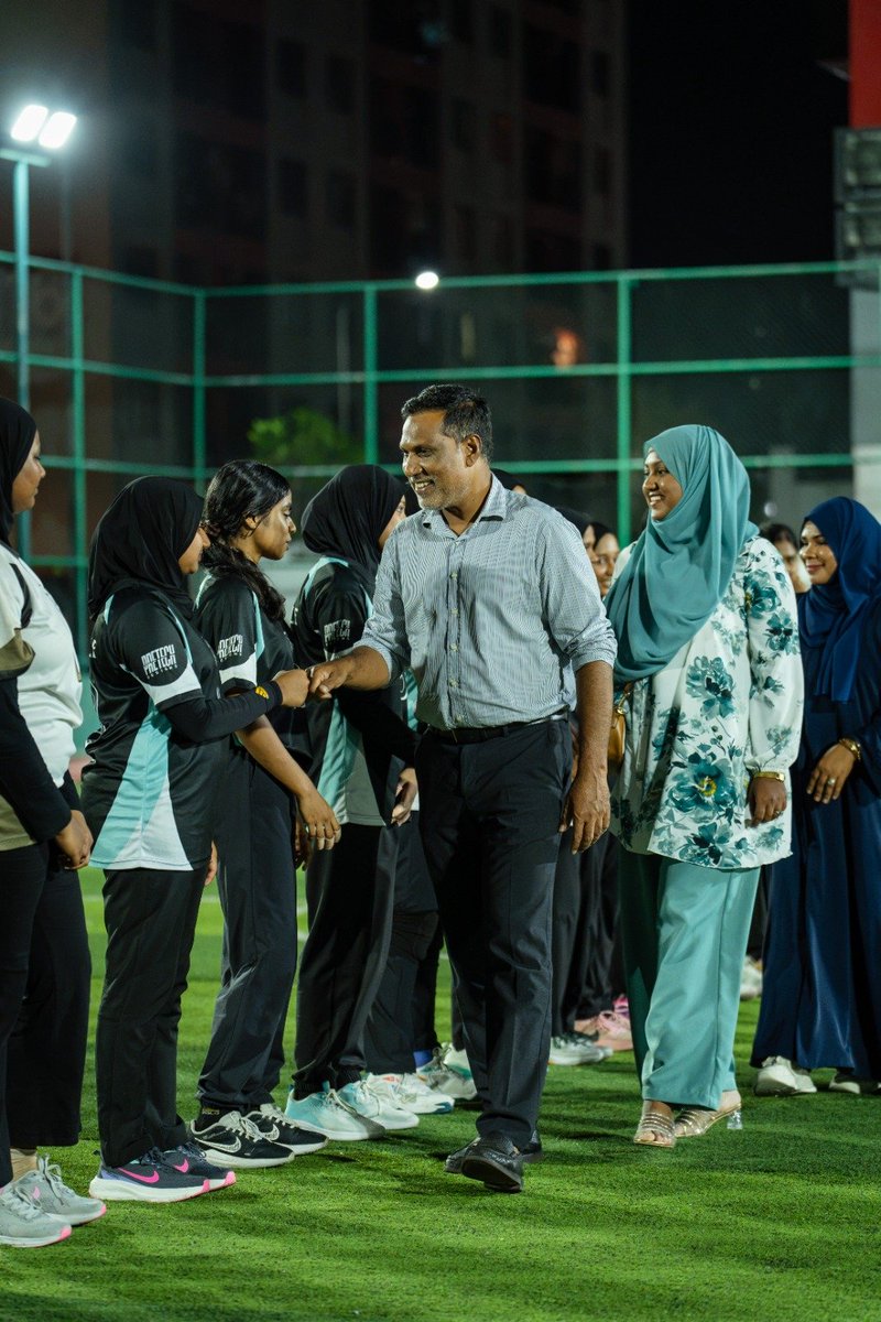 DrAhmedshamheed's tweet photo. Final Match and Closing Ceremony of "Hiya Cup" Handball Tournament.
#DrShamheed #Shamheed #AhmedShamheed
#HithaaRoohun
#EkuekeeMPD #MDPekuekee #Rayyithunnaaeku https://t.co/KHNPq5RLPb