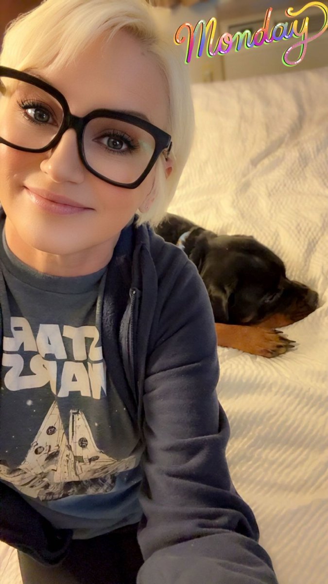 NunyaBizz2u's tweet photo. #fyp #fypシ゚viral #blonde #baddie #mydog #rottie https://t.co/dV9oNqKwKq