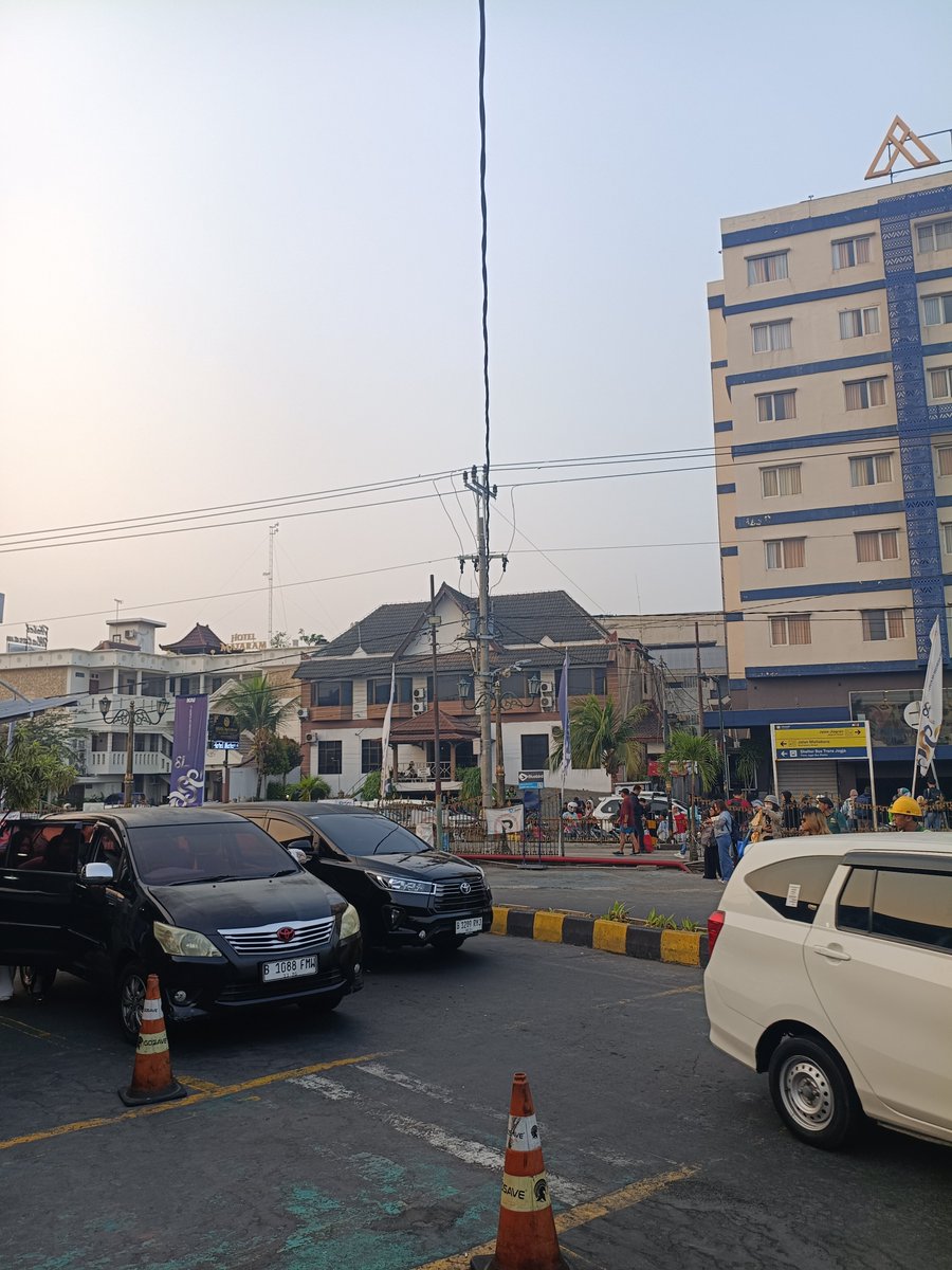 malvinfdnsh's tweet photo. Jogja, please semoga kerjaan ku disini dilancarkan dan dimudahkan, Aamiin 🥹🙏 https://t.co/Xna1UceUSI