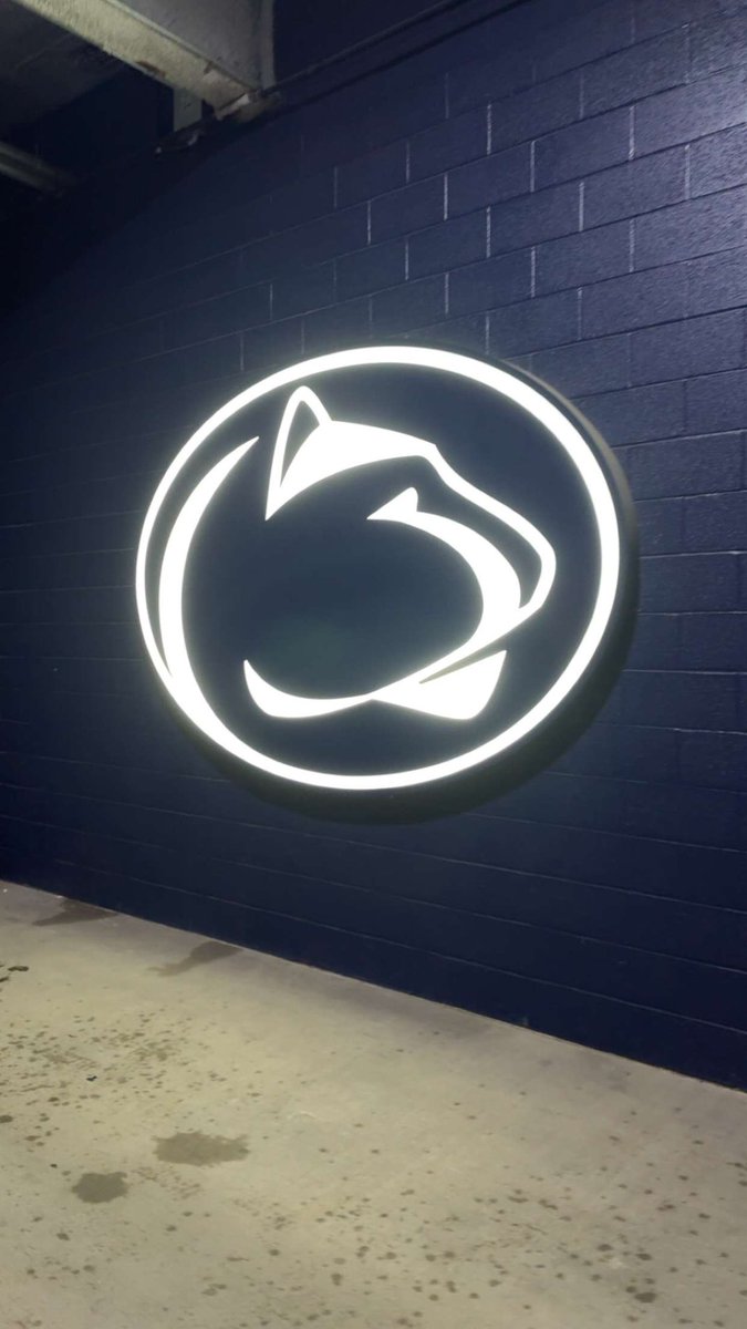 NehemiahMoton_'s tweet photo. I’ll be back at Penn State october 31st, can’t wait to keep building with the staff! 
@CoachTerryPSU @Dropp @TankSmithPSU @coachnazoliver @PSU_JCM @StevenG511 @DerekHoodjer @CoachHeacock @CoachMC_PSU @CoachXQuig @CoachWill27 @TheUCReport https://t.co/0PEzCLW2Fj