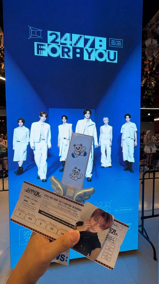 mjyoungjae's tweet photo. บันทึกประสบการณ์การเจอทูอัสครั้งแรก💙✨

เริ่มด้วยเช้าวันนั้นนํ้าท่วมแล้วการเดินทางสู้ชีวิตมากซึ่งเกือบขิตแต่สุดท้ายก็รอดมาได้ แต่พอหลังจากที่ได้เข้าฮอลได้เจอทูอัสครส.ที่เหนื่อยท้อก็หายไปหมด มันกลายเป็นเหมือนได้เต็มเติมความสุขจากศลปที่เราตามมาหลายปี🫶🏻💙✨

#247FORYOU_IN_BANGKOK https://t.co/KdSJZzhsgO