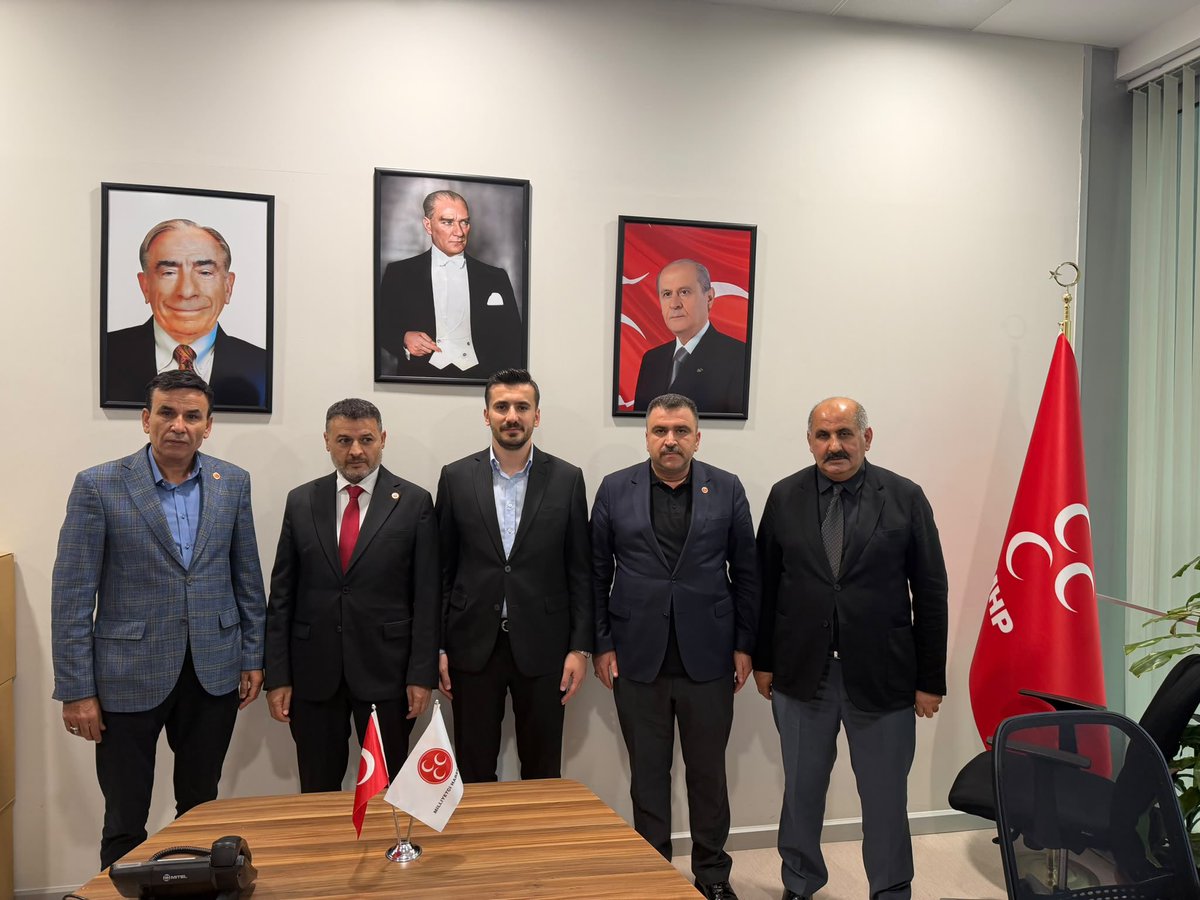 MustafaaGider's tweet photo. Üsküdar Belediye Meclisinde Cumhur İttifakı listesinden seçilip istifa eden meclis üyesi yerine, Cumhur İttifakı MHP Belediye Meclis Üyesi Adayımız Sn. Ali Bayat göreve başlamıştır. Yol ve dava arkadaşımız Ali Bayat’a yeni görevinde başarılar diliyorum.

Bilge Liderimiz Sn. Devlet Bahçeli ve Cumhurbaşkanımız Sn. Recep Tayyip Erdoğan’ın izinde, Cumhur İttifakı ruhuyla meclis çalışmalarımıza kararlılıkla devam edeceğiz.