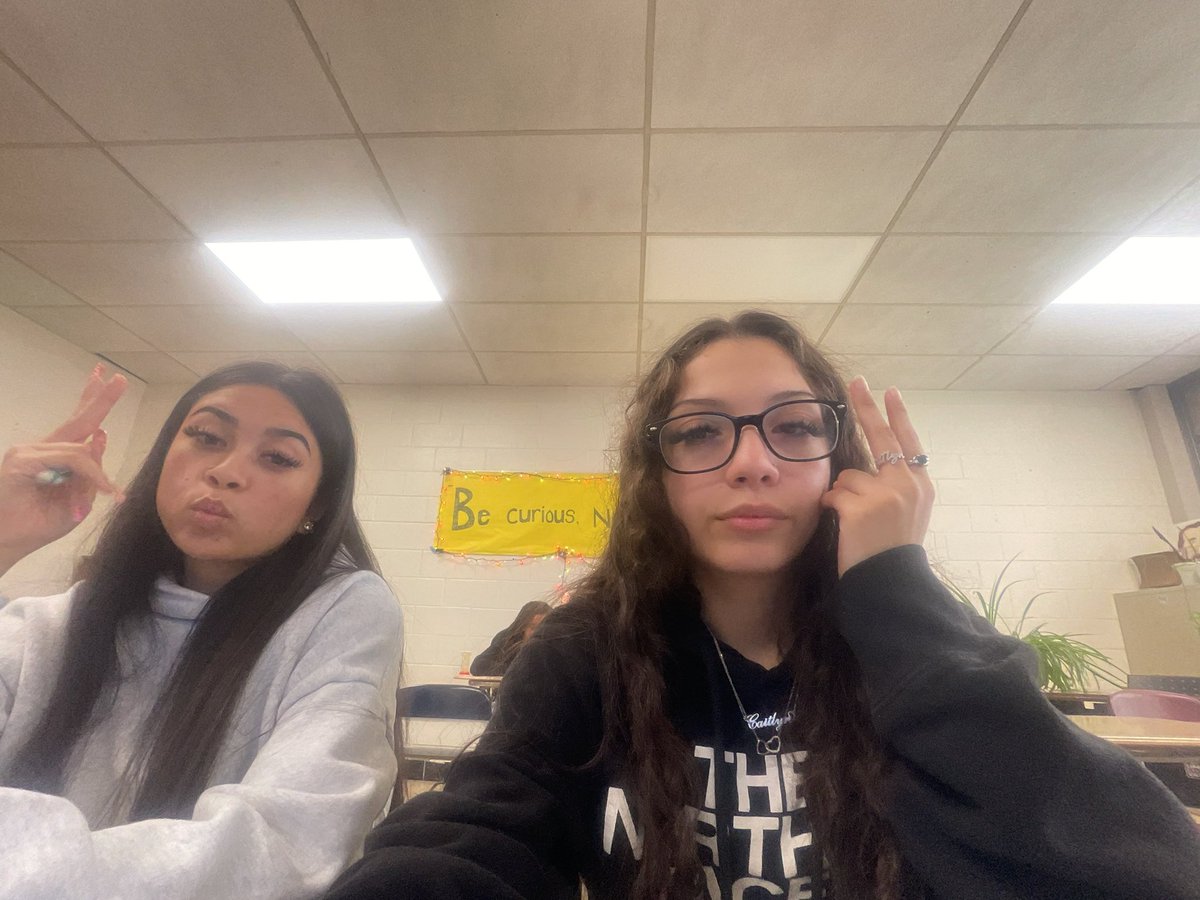 Cocalnecait's tweet photo. goon session with @Shannondbdn https://t.co/cNEKom5VDv
