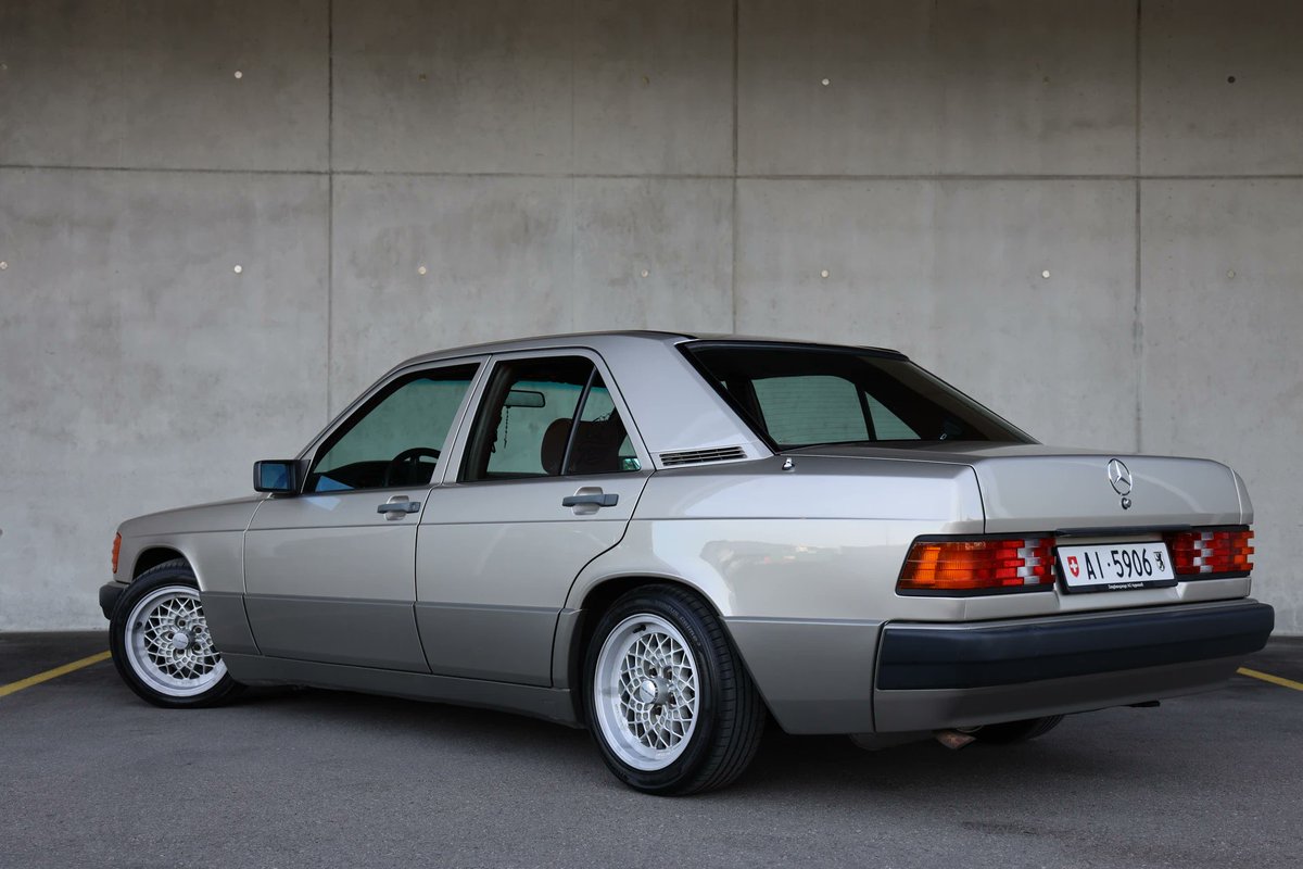 by_Lienhard's tweet photo. 1989 MERCEDES-BENZ 190E
Aktuell ist das Fahrzeug auf dem neusten Stand. Service sowie MFK wurden erst kürzlich im Mai 2026 vorgenommen.
CHF 11'900.–

©by Silas, 9010 St.Gallen https://t.co/5KGWaKgV9D