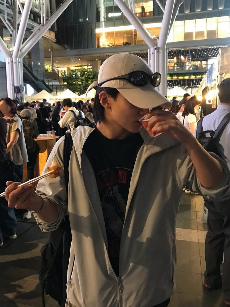 miIkysins tweet picture