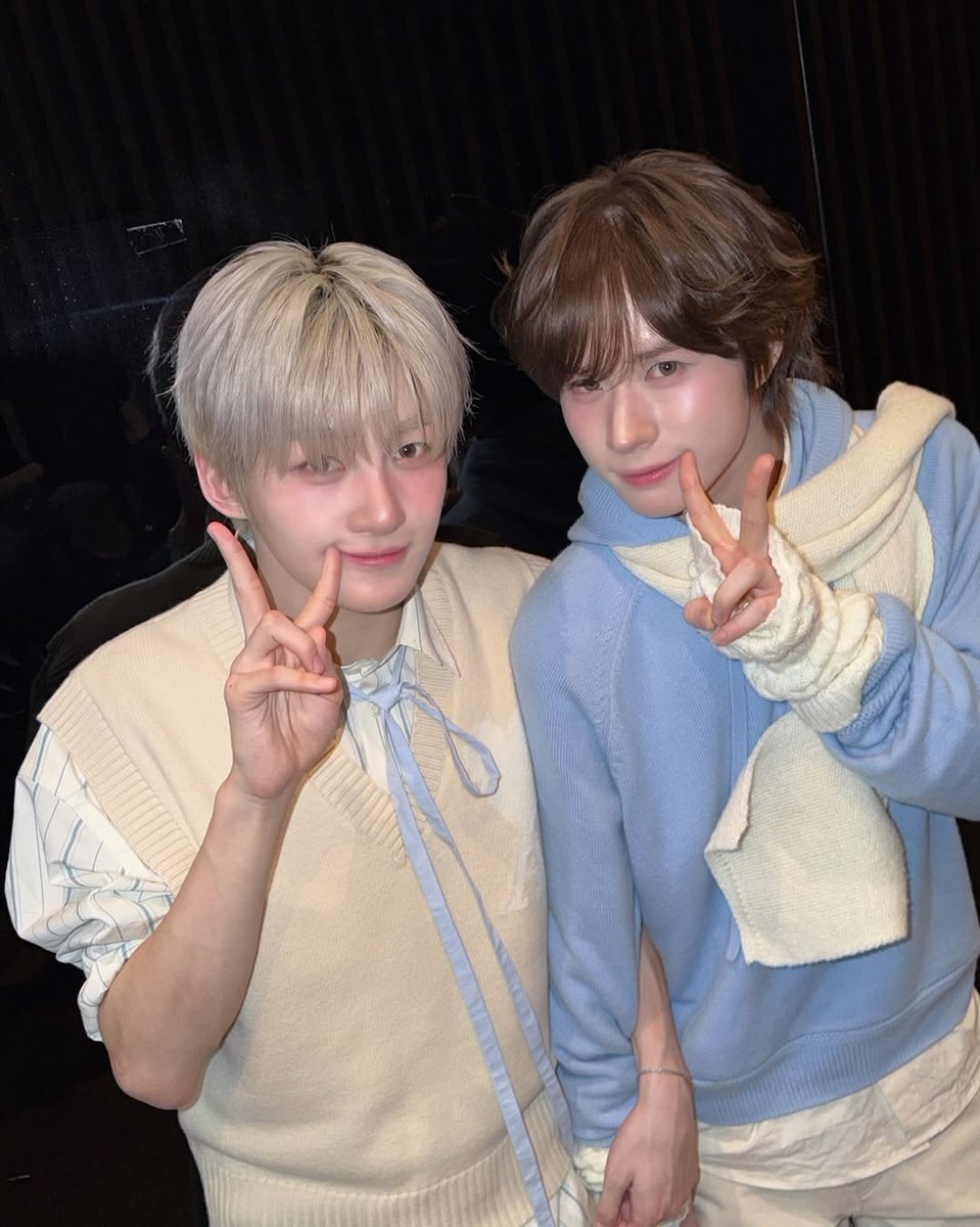 hanjihoon_simp's tweet photo. @kyungmin_simp Izin aplot foto kita abis mnkh kemarin https://t.co/0hBJCuQ619