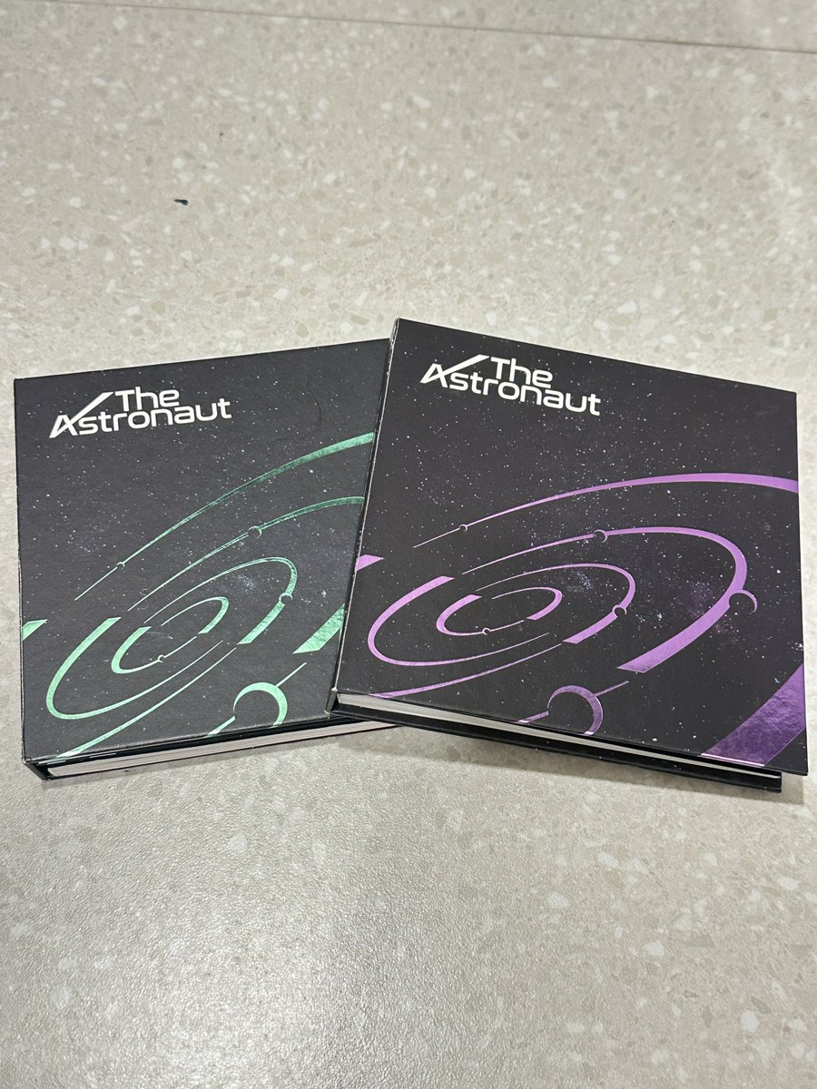 NWenur's tweet photo. WTS album BTS + PC
#wts #bts #albumbts #army #BTS_WORLDTOUR_ARİRANG https://t.co/iHCuPP2fsP
