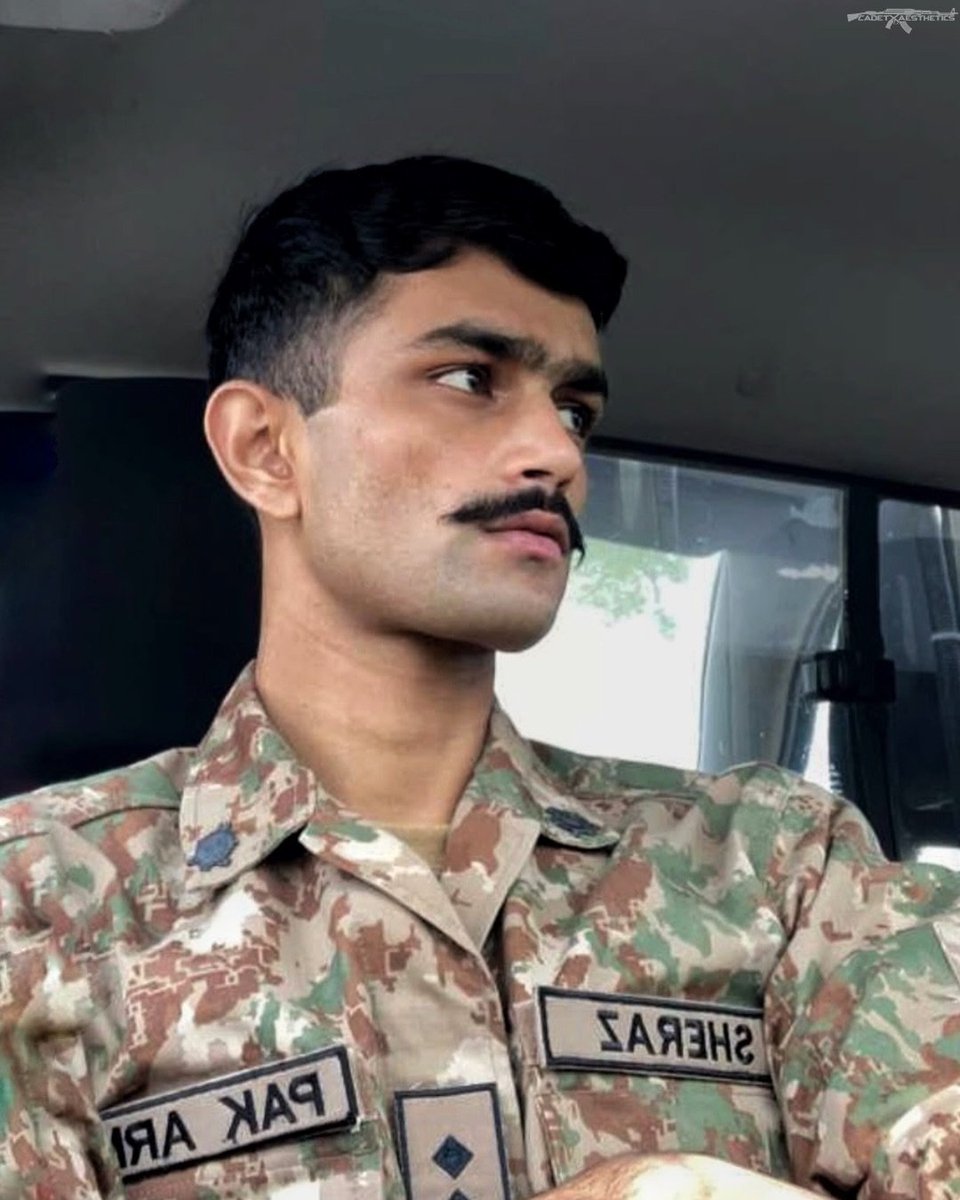 Puxhtun23's tweet photo. @namaloom_news @BilalYasirBjr Acha jee betia bechne wlae ab hamko tana denge
Pakistanio ko 5000 dollar me kisne becha
Raymond davis ko kisne bhagaya
Afghanistan k muslamano ko Amrica k hawale Guantanamo jail kisne becha
Aimal kasi k wakeel ne kia kaha tha bhul gye k Pakistani toh dollar k liye apni Maa bechde https://t.co/ZETocZtGpb