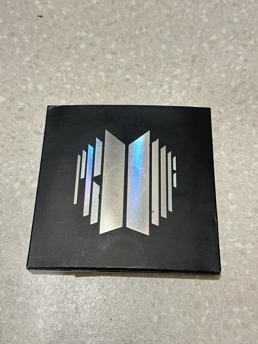 NWenur's tweet photo. WTS album BTS + PC
#wts #bts #albumbts #BTS_WORLDTOUR_ARİRANG https://t.co/H9NdyjQkGp