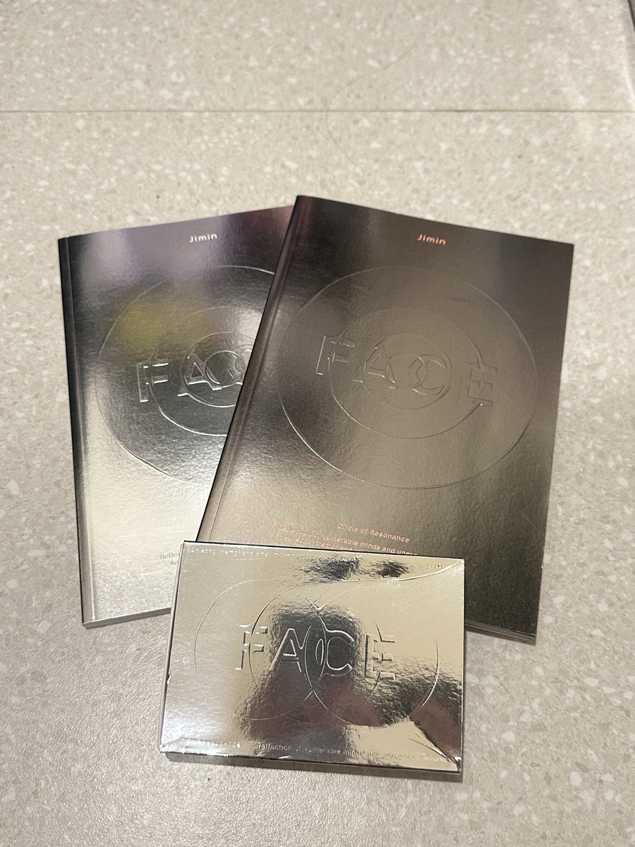 NWenur's tweet photo. WTS album BTS + PC
#wts #bts #albumbts #BTS_WORLDTOUR_ARİRANG https://t.co/H9NdyjQkGp