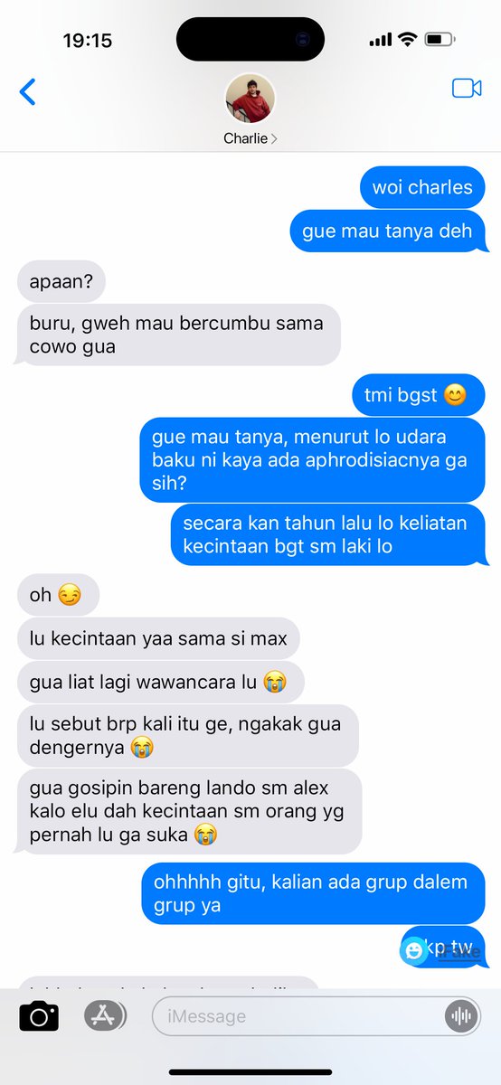 jj_gmeum's tweet photo. russtappen ft. charlos one tweet au

fiction! bxb! harsh words! slight nsfw! https://t.co/zb9ZMbpEdb