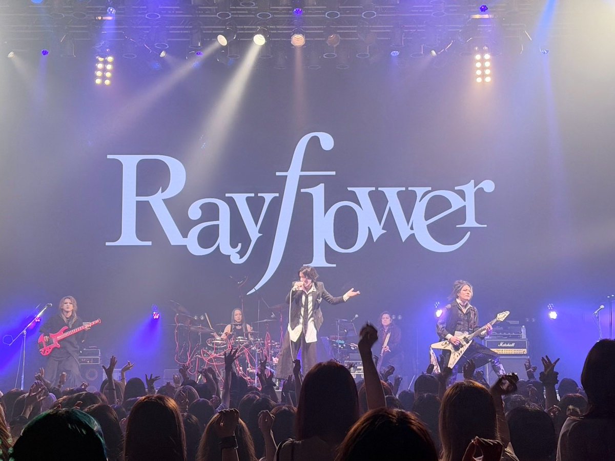 IKUObass190's tweet photo. Rayflower

バグサミ
Spotify O -EAST 

無事終了しました！！

Rayflowerらしい
ステージができたかと
思います！

短い時間だったけど
めちゃ楽しかった！

集まってくれたみなさん
ありがとう😊

対バンさんも見ることができて
めちゃ楽しかった！

誘ってくれた
BugLugさん
ありがとうございました😄

#Rayflower
#BugLug
#バグサミ
