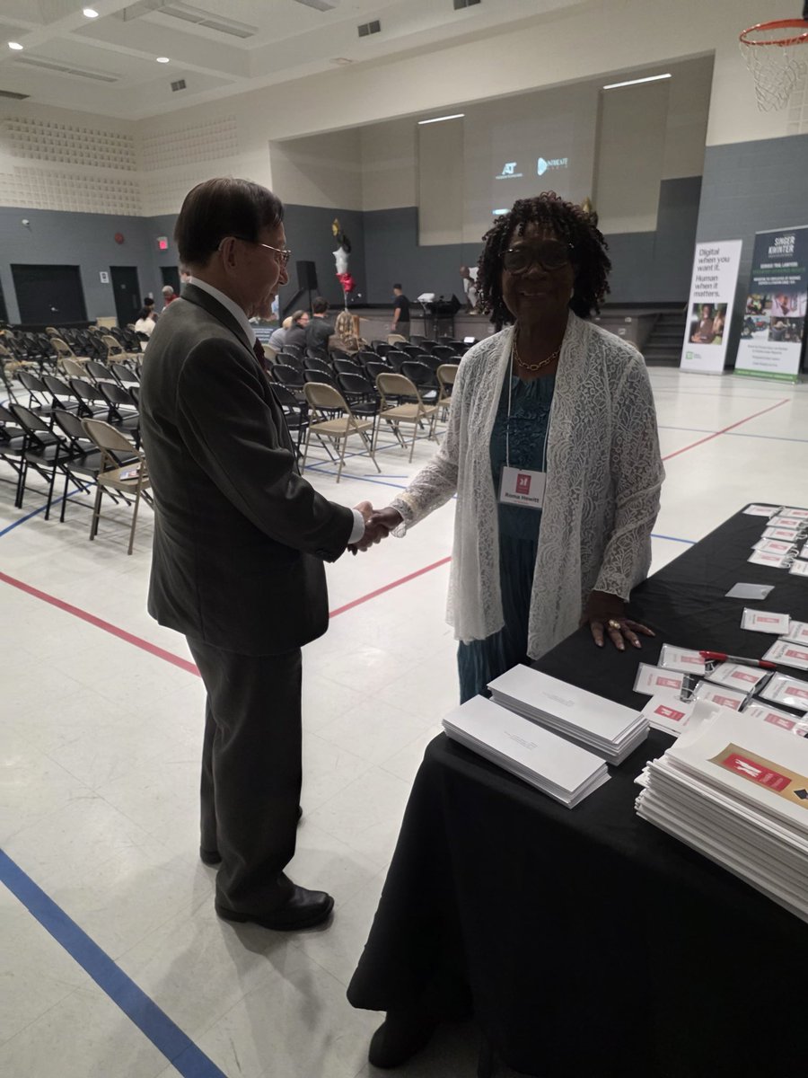 RaymondChoPC's tweet photo. Always proud to join Tamara Gordon Foundation for 13th Annual Scholarship Reception in #ScarbTO!

Congratulations to recipients! These scholarships break barriers and open doors as they pursue post-secondary studies. 🎓

Thank you Tamara Gordon, for championing #accessibility! 👏🏼 https://t.co/DXZaSlK5e9