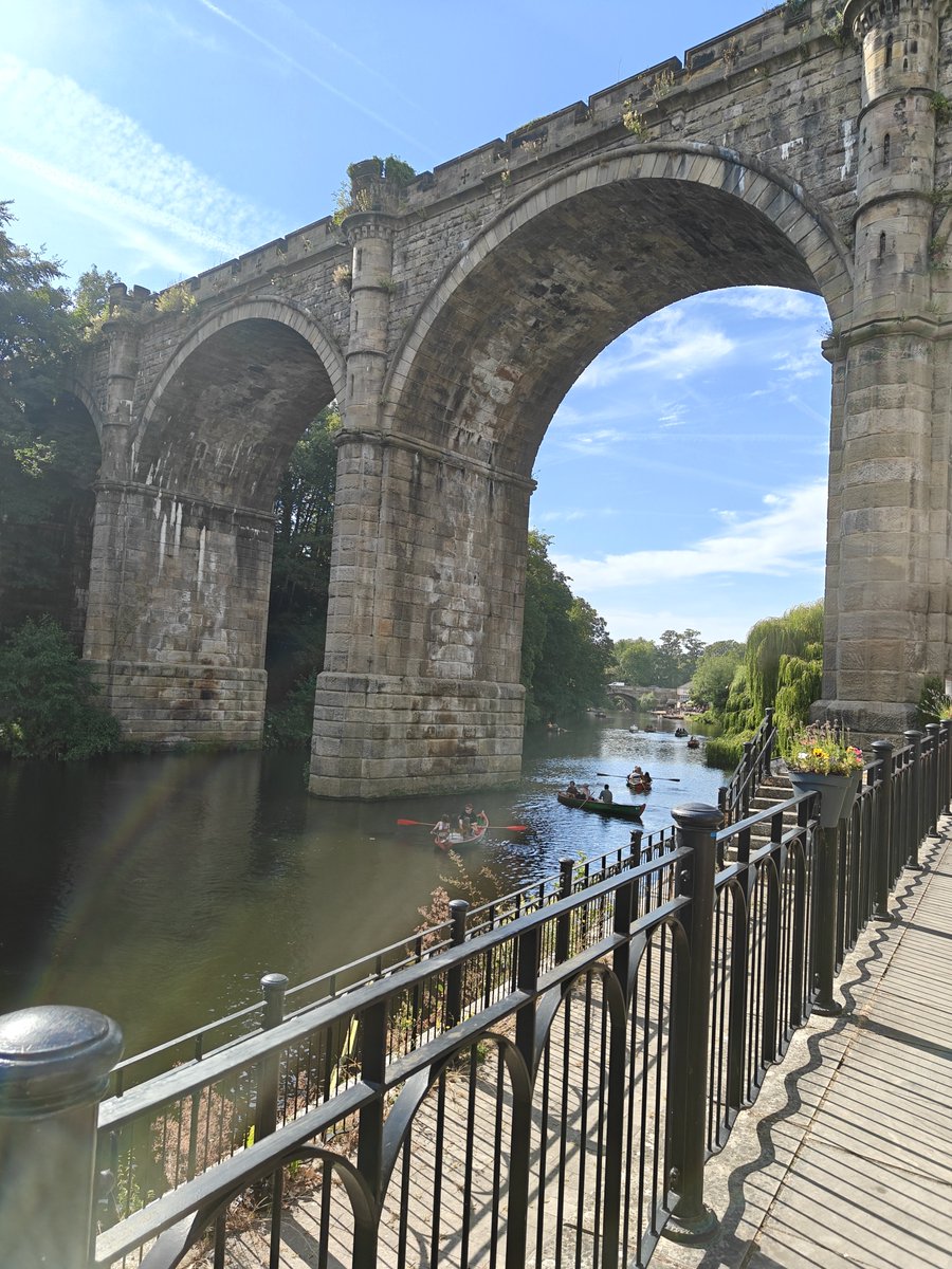 LordOttoak's tweet photo. In a place called England 🏴󠁧󠁢󠁥󠁮󠁧󠁿 https://t.co/vBA3IIAjDS