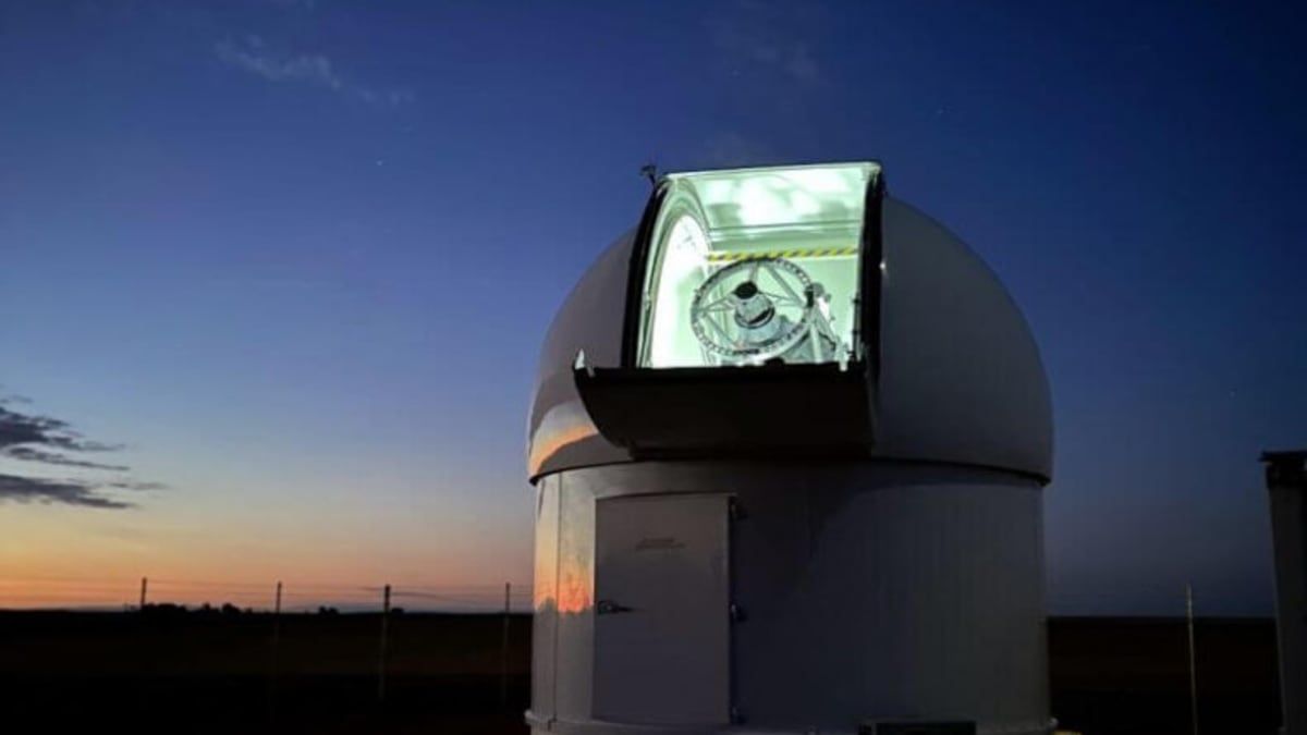 SpaceWatchGL's tweet photo. SSC Space's optical ground station in Western Australia is now operational, supporting laser-based satellite links at up to 10 Gbps. What does this mean for high-speed data from orbit? #OpticalCommunications #NewSpace
https://t.co/W94Ae79F6S https://t.co/XLVProuqLv