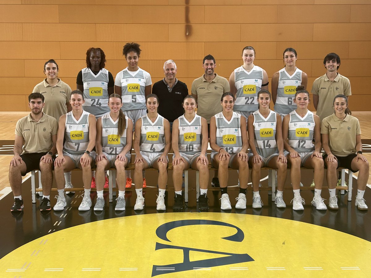 RadioSeu's tweet photo. #EnImatges Media Day al Palau d'Esports de #laSeu per presentar oficialment la plantilla del Cadí La Seu @sedisbasquet de cara a la nova temporada a la #LFEndesa. https://t.co/ReOuXRWexq