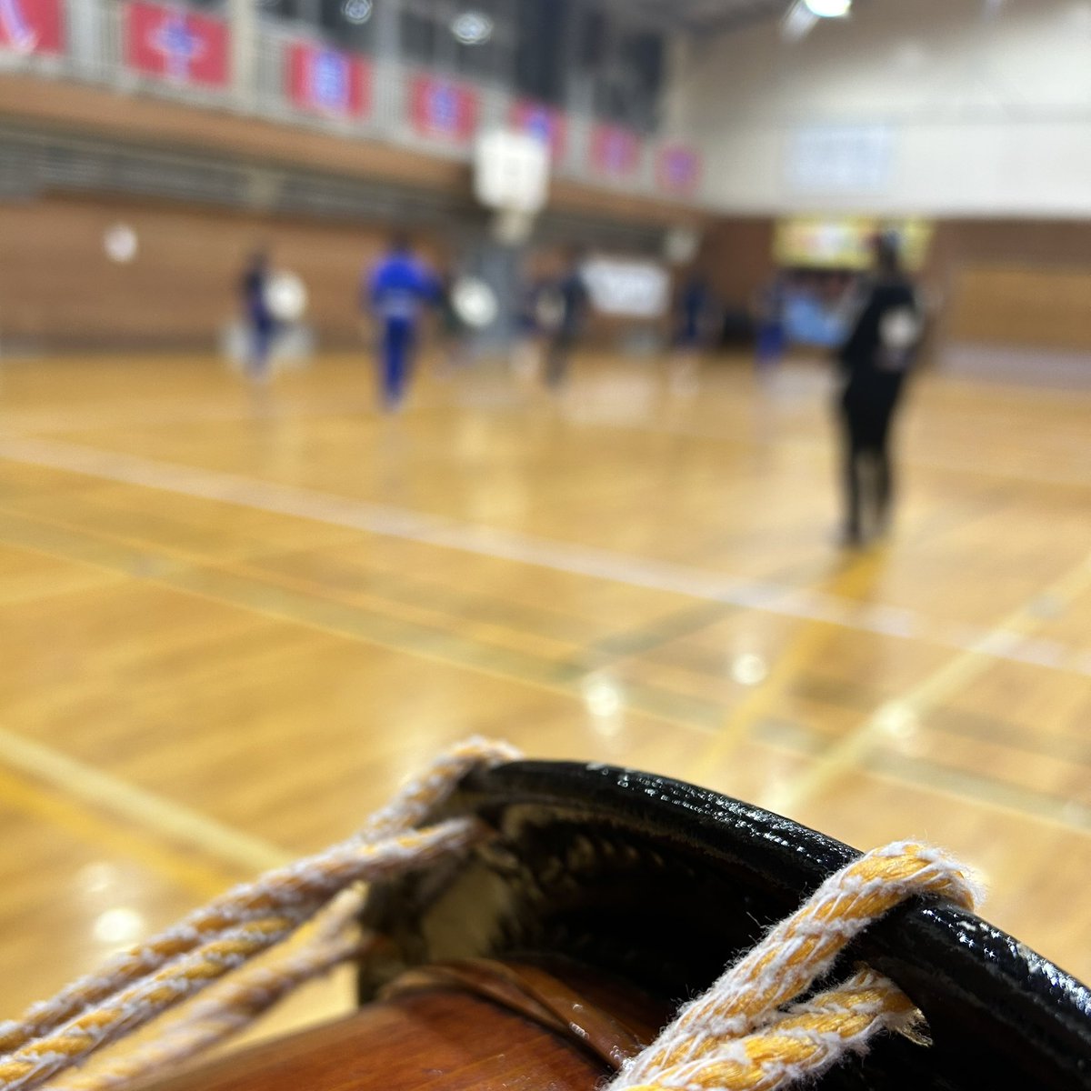 maikawashishi's tweet photo. 今日は舞川中学校で、中学生のみなさんと鹿子躍の練習でした🦌

小学生の頃から鹿子躍を続けているので、実は鹿子躍歴はかなりのもの。さすがの躍りです🙌

#行山流舞川鹿子躍 #鹿子躍 #郷土芸能 #一関 https://t.co/IaUaQBCgnW