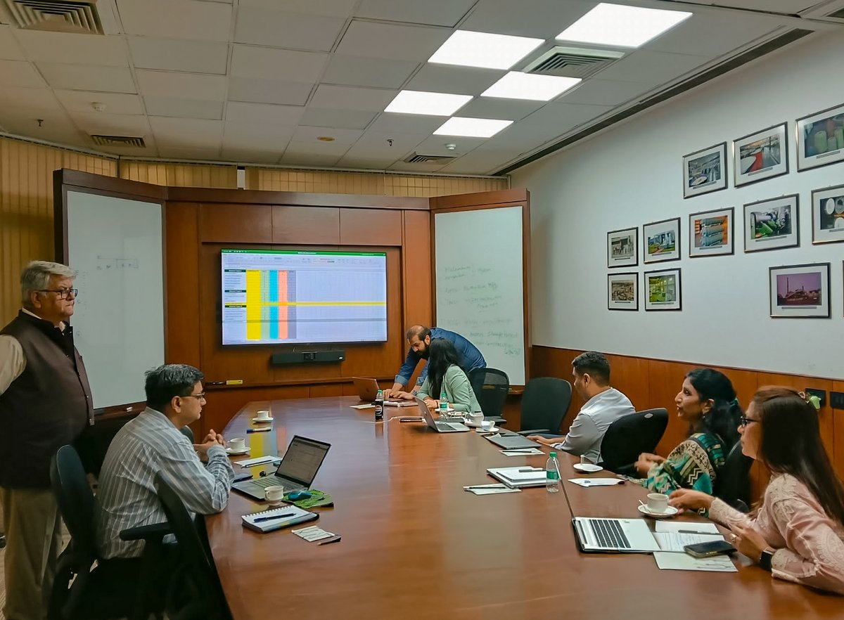 HEGAMofficial's tweet photo. HEGAM's leadership team convened on 25th September for a workshop on Sustainability Strategy and Materiality Leadership, defining our vision, prioritising material issues and setting the roadmap and ownership to act on them.

#ProgressIsMaterial #Sustainability https://t.co/mWCtIHSusK
