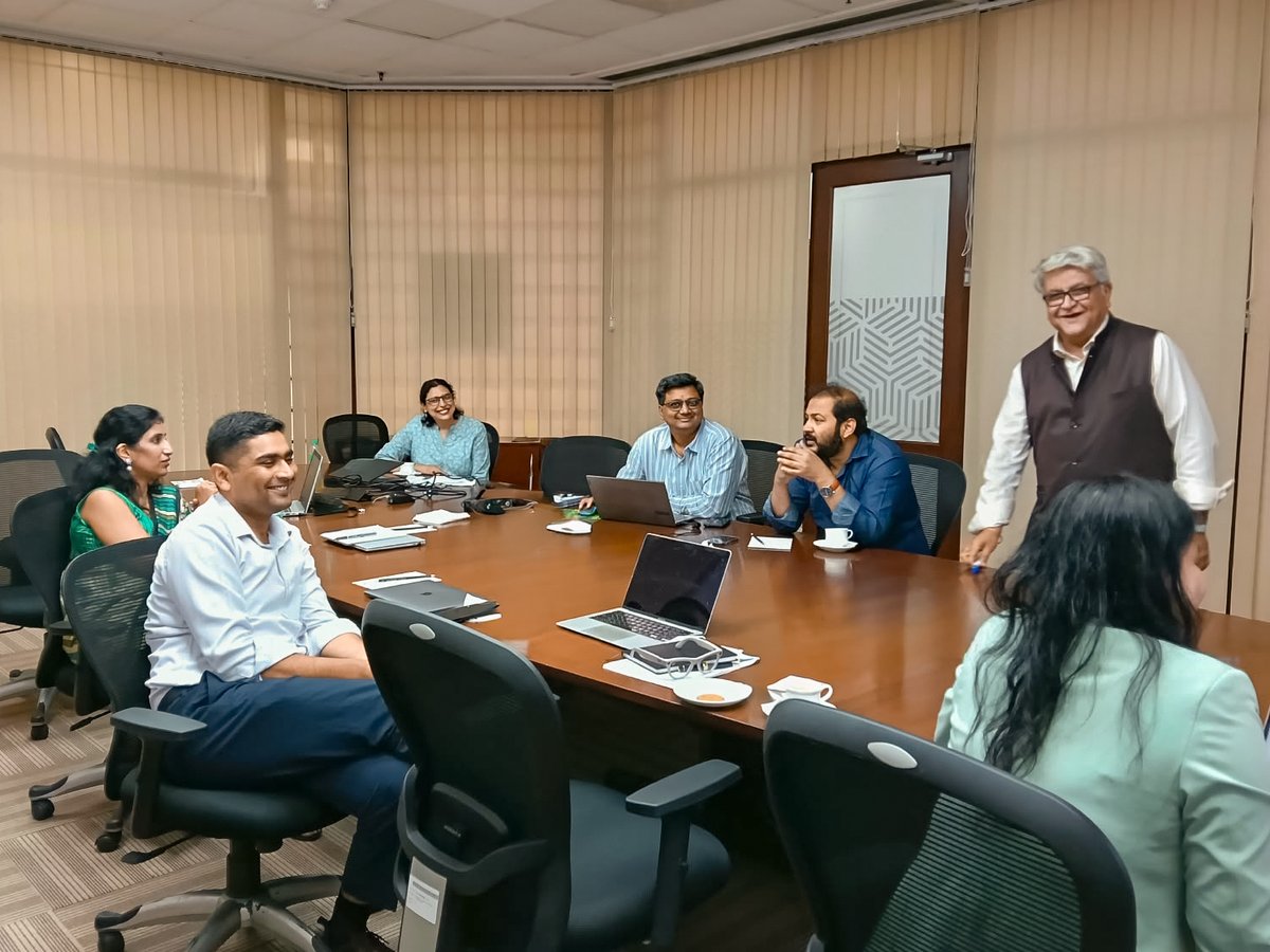 HEGAMofficial's tweet photo. HEGAM's leadership team convened on 25th September for a workshop on Sustainability Strategy and Materiality Leadership, defining our vision, prioritising material issues and setting the roadmap and ownership to act on them.

#ProgressIsMaterial #Sustainability https://t.co/mWCtIHSusK