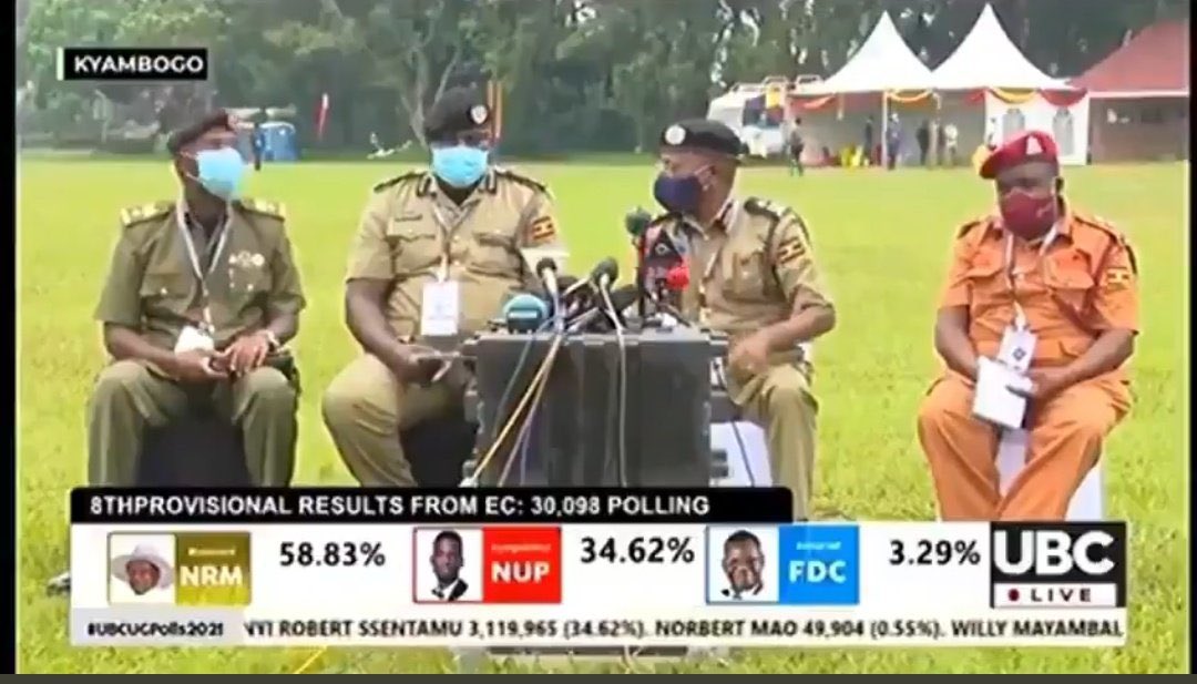 MacCarter256's tweet photo. Says a person who said on a national television in 2021 that ‘’ we weren't ready to salute kyagulanyi as the the head of state” 

And you think we can take you serious https://t.co/RdGGwE4L8w