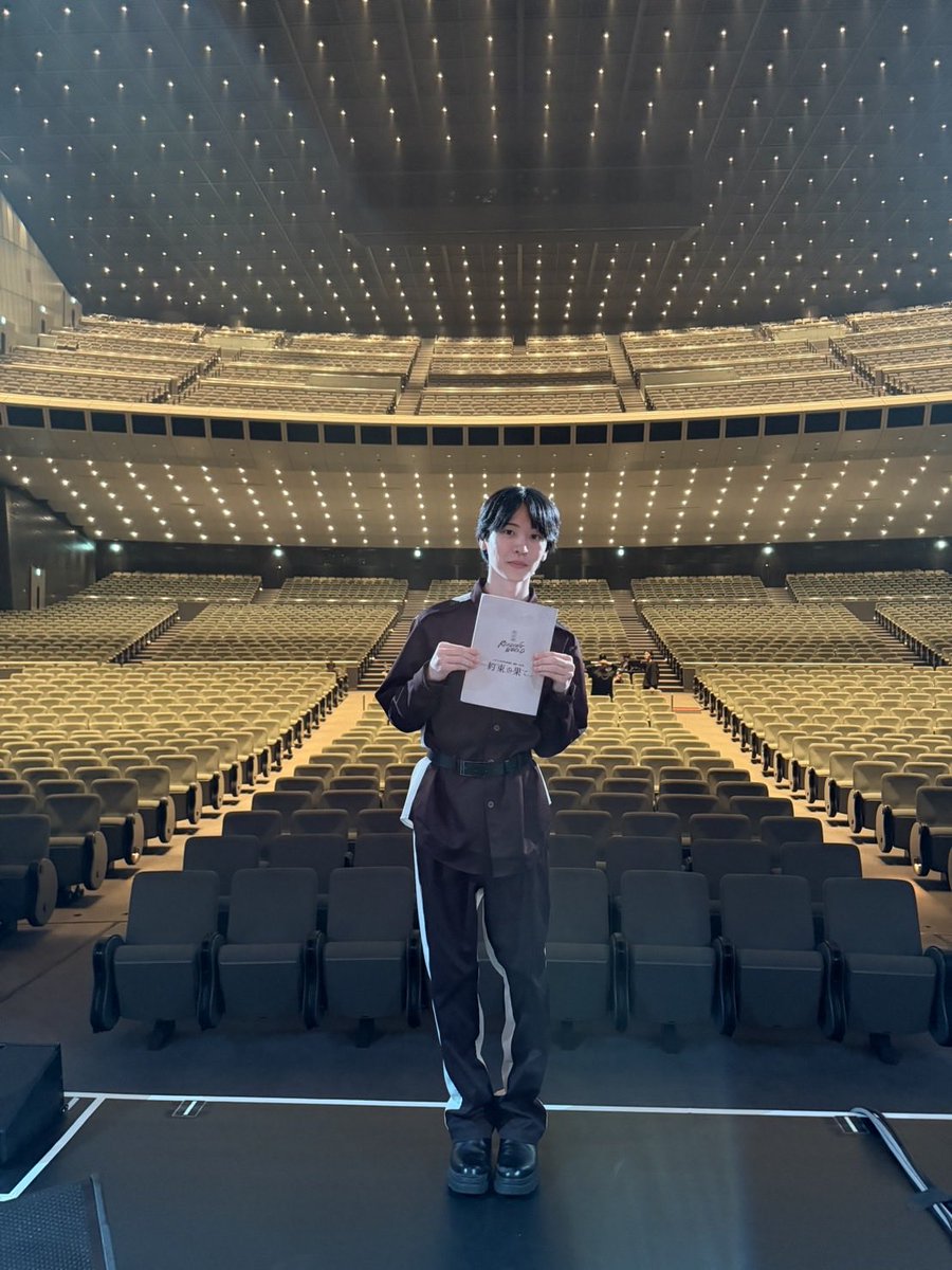 Arima_yoshimori's tweet photo. 【#約束の果て】

千秋楽、無事終了しました♨️

日本兵として手紙を読ませていただきました。
シベリア抑留の出来事を、
皆様の心にお伝えできていたら幸いです。

またお会いしましょう。
本当にありがとうございました🙇‍♀️ https://t.co/bGHLWsZnuv