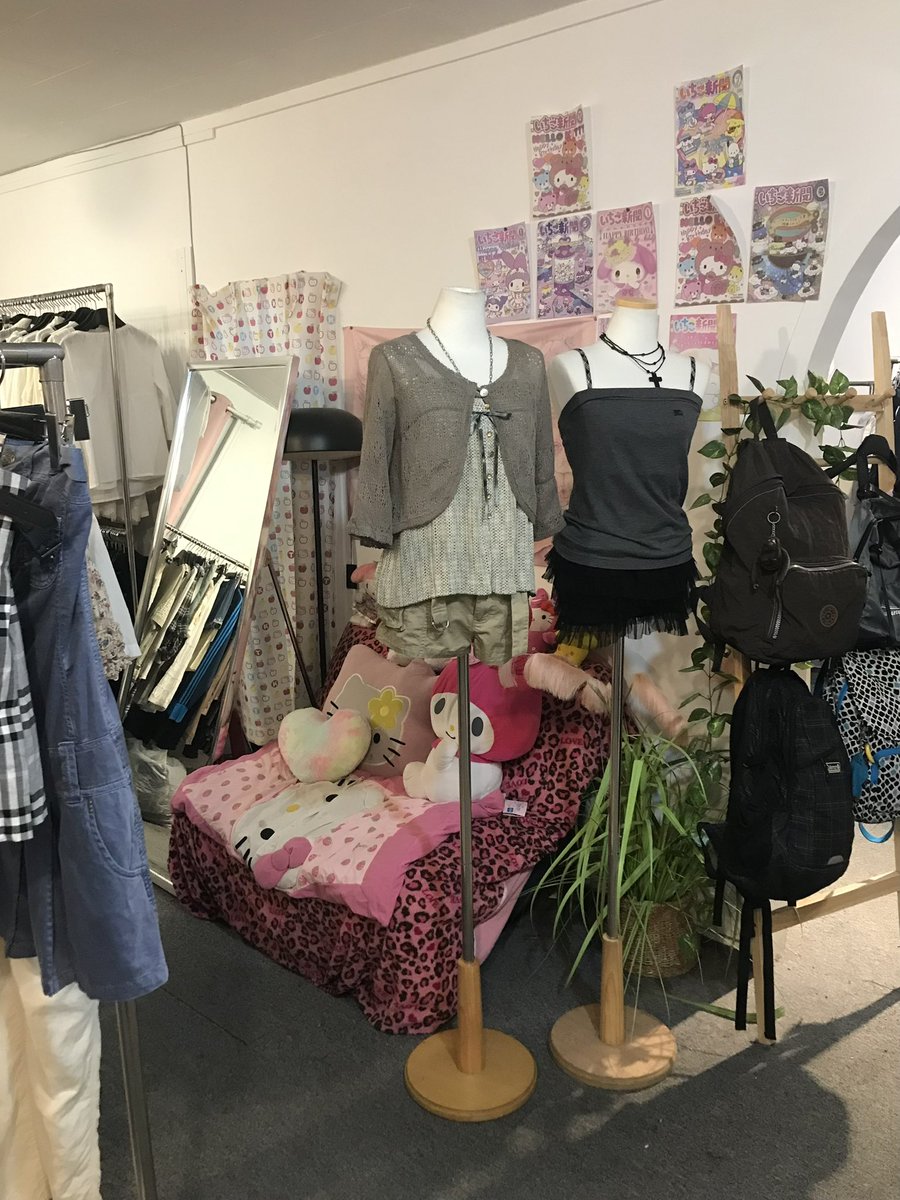 s2outh's tweet photo. 부산 전포 1박 2일 코스 제대로 낋여왓슨 🛒🛍️

빈티지샵 • 소품샵은 ㄹㅇ 여기 있는 곳만 가도 충분함
https://t.co/OlcdSfLEus https://t.co/czRKGlGXAn