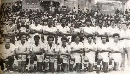 Steve1T's tweet photo. #OnThisDay in 1984–Hosts @NYpancyprian (📸–Bill Marth) drew 1:1 w/#CDVida (📸–Francisco Rivas) in 1st leg of Concacaf Champions Cup 3rd Round, before 4,000 fans, at Hofstra Stadium. An own goal gave the 3-time #USOpenCup champion the lead before Jesús Carías scored the equalizer. https://t.co/x1mOetIXTZ