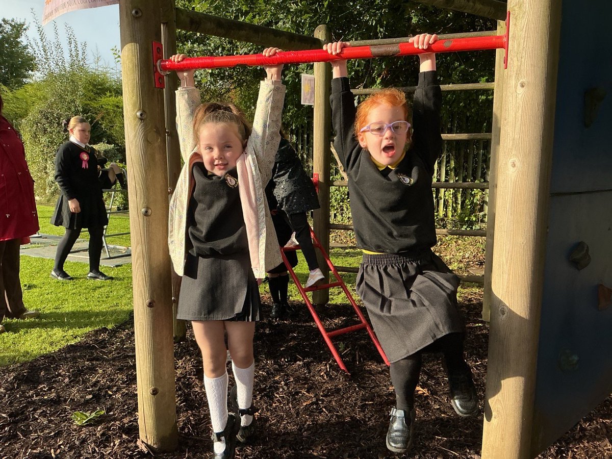 ctrps1's tweet photo. ๐ P2B in Miss Galbraithโs class enjoyed their first KS2 Community Play session yesterday! Lots of learning, teamwork & collaboration took place with their P7 peers. Play is so important at every age, helping children grow, connect & thrive.๐ #CommunityPlay #LearningThroughPlay https://t.co/SnG7c6tdrI