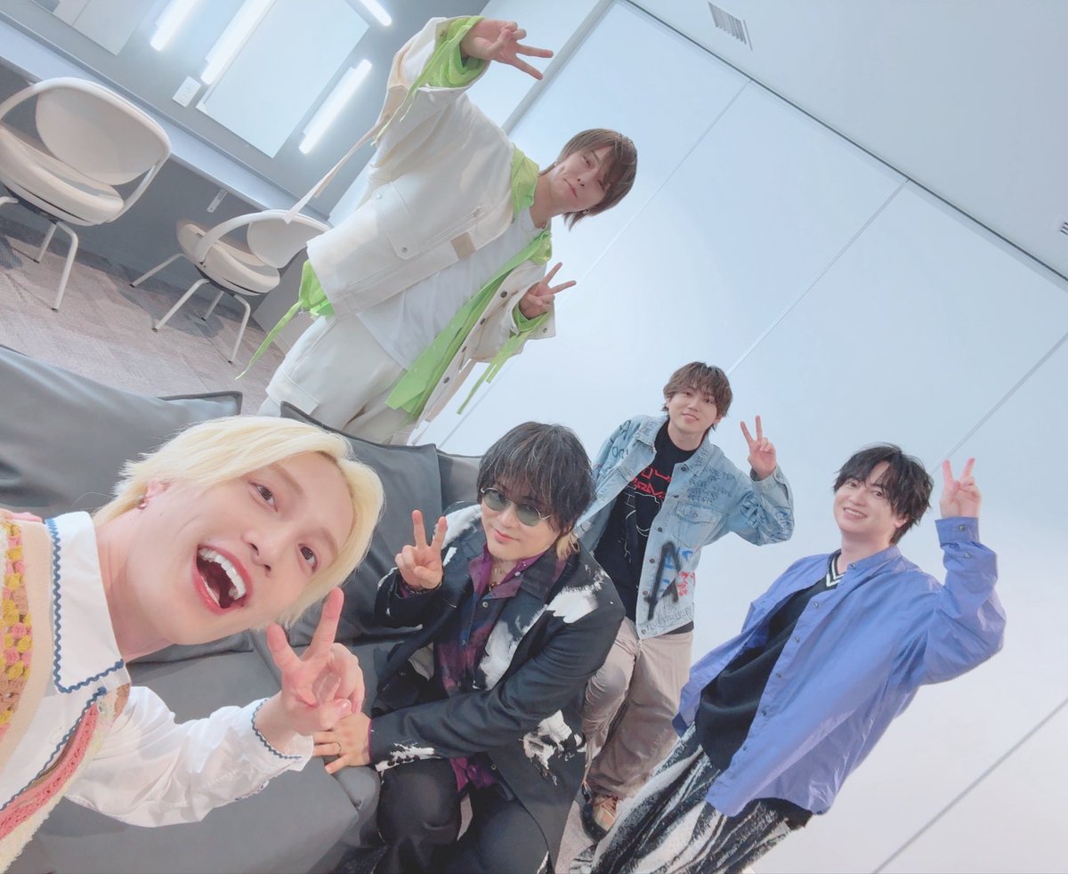 SumiyaTetsuei's tweet photo. #パラライ 𝟒𝐭𝐡 𝐒𝐄𝐀𝐒𝐎𝐍 𝐊𝐈𝐂𝐊𝐎𝐅𝐅 𝐄𝐕𝐄𝐍𝐓 ご来場ご視聴頂きありがとうございました！！！！！

盛りだくさんであっという間でしたね、！！

皆さん生の反応を感じることが出来てとても素敵な時間でした！！！

4th シーズンも大波乱の予感、、！！

ぜひお楽しみに！！ https://t.co/VUDOLD3zVa